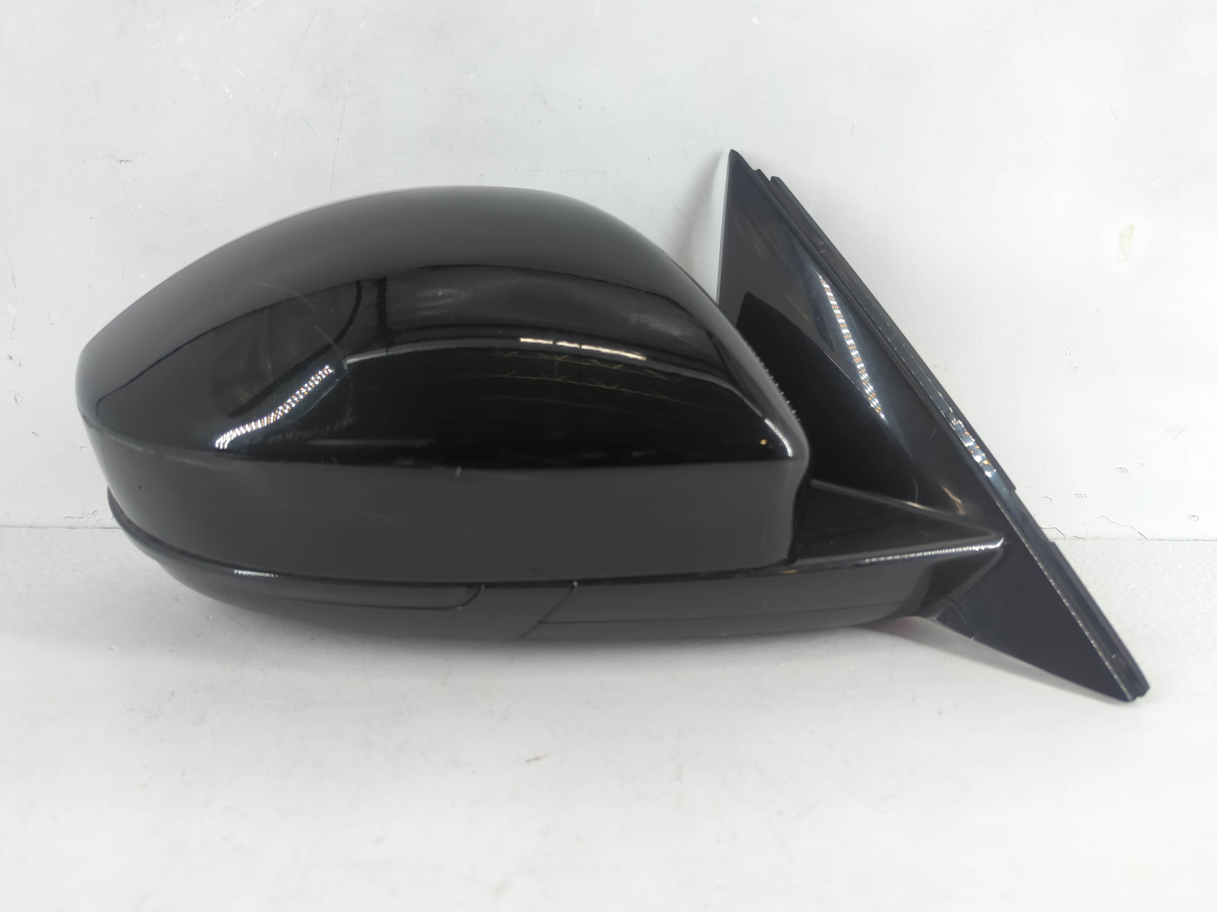 2020 Jaguar E-pace Passenger Right Side View Power Door Mirror Black 1084277 - Oemusedautoparts1.com