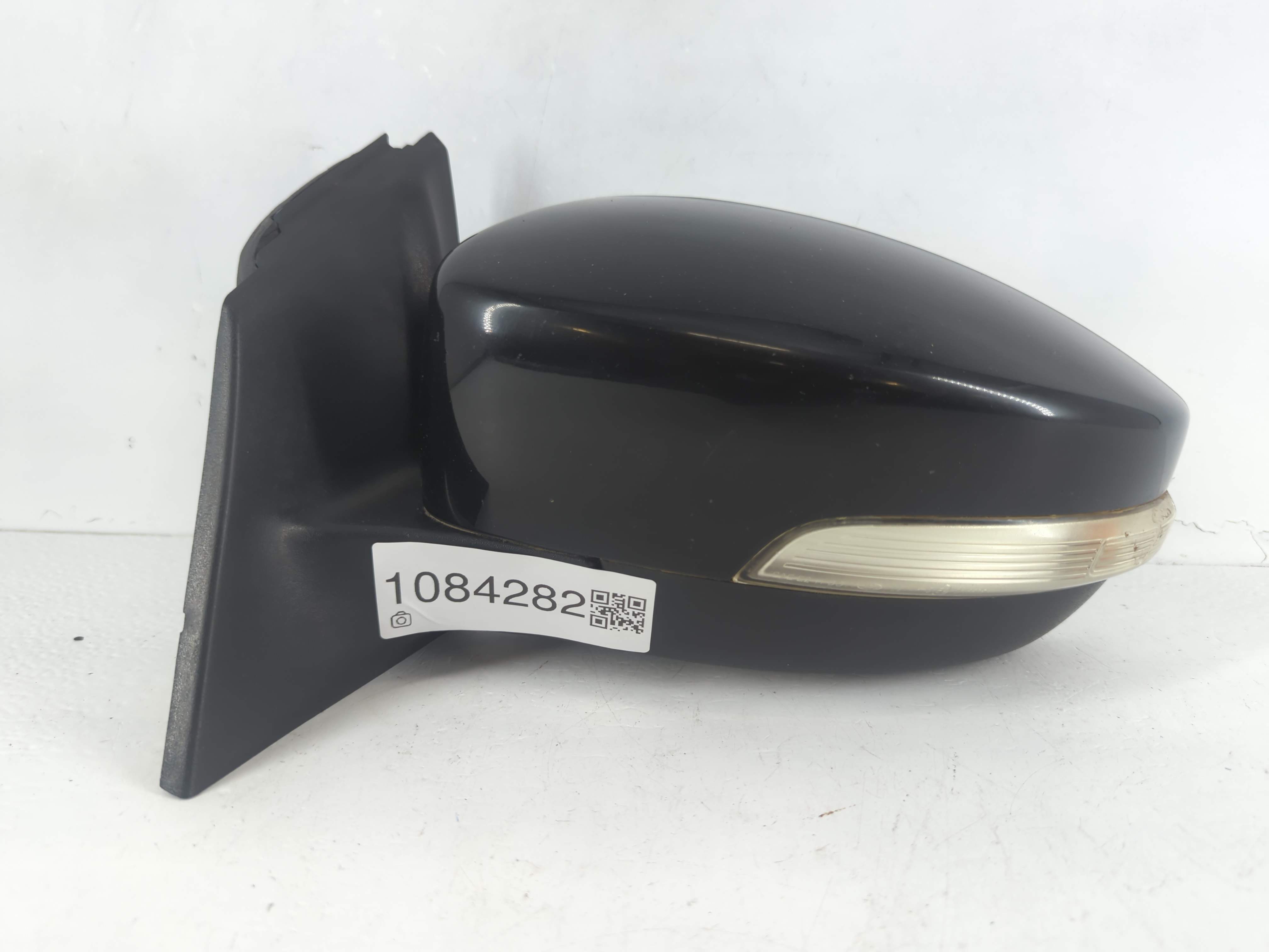 2012-2014 Ford Focus Driver Left Side View Power Door Mirror Black 1084282 - Oemusedautoparts1.com