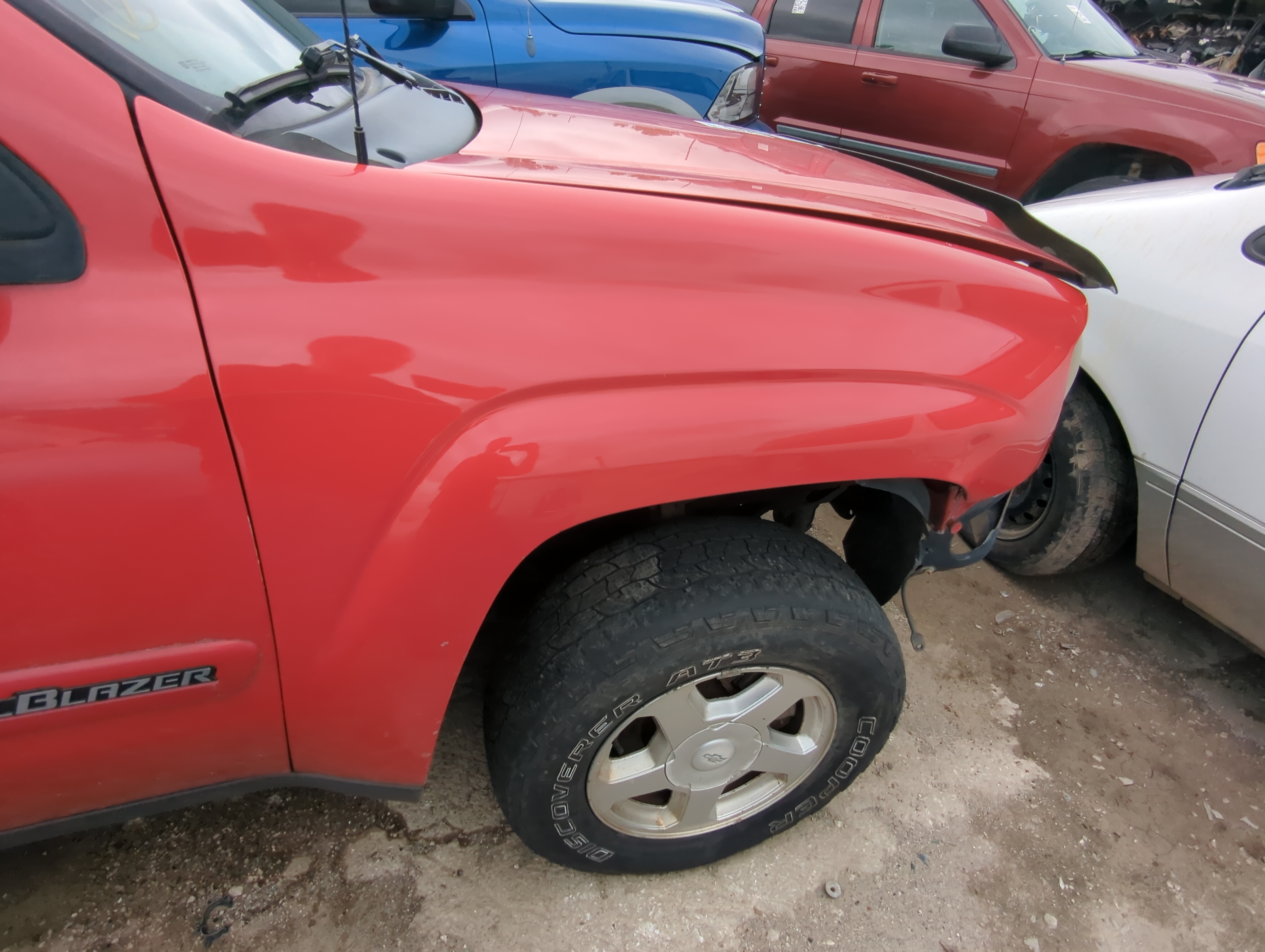 Picture of 2002-2009 Chevrolet Trailblazer Passenger Fender 1084405