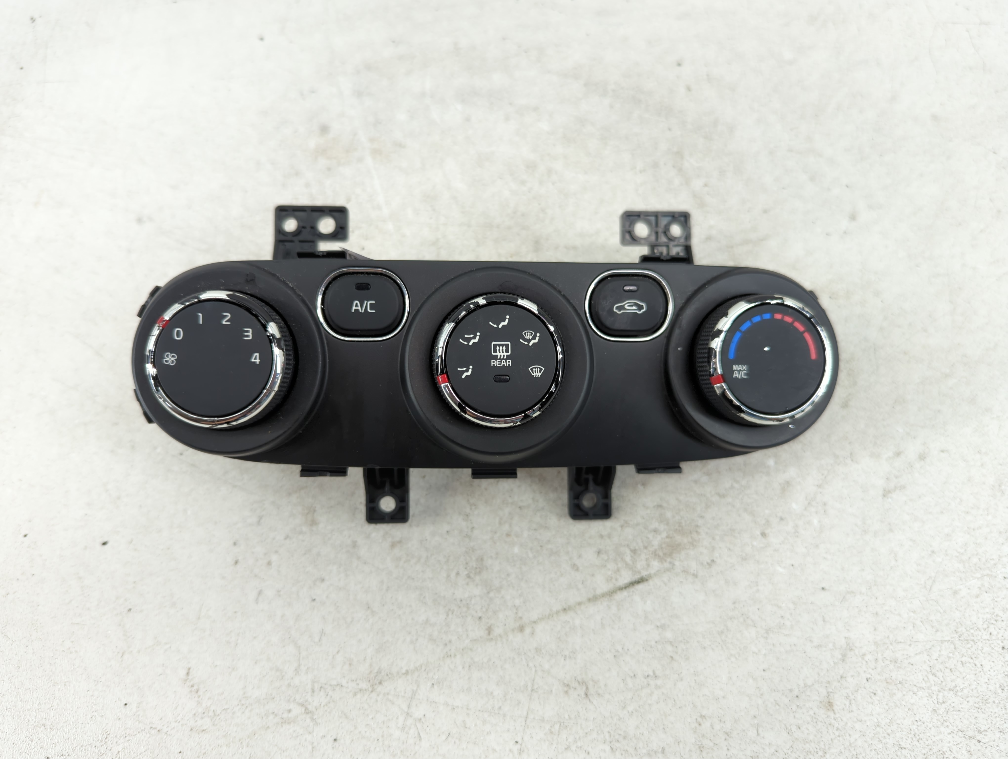 2017-2018 Kia Forte Ac Heater Climate Control 97250-b0aa0 1084598 - Oemusedautoparts1.com