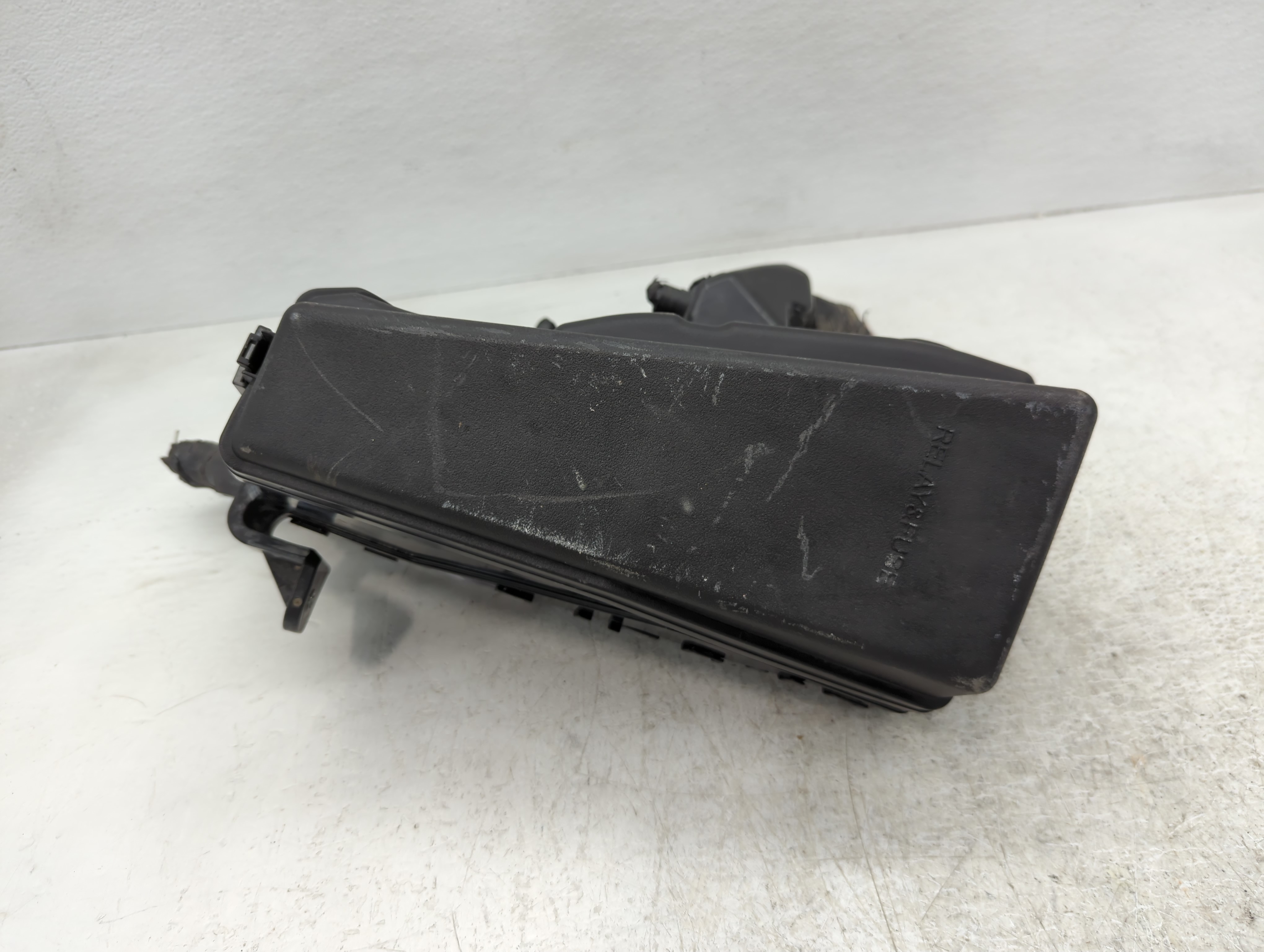2012-2017 Toyota Camry Fusebox Fuse Box Relay Module 82662-33370 1084608 - Oemusedautoparts1.com