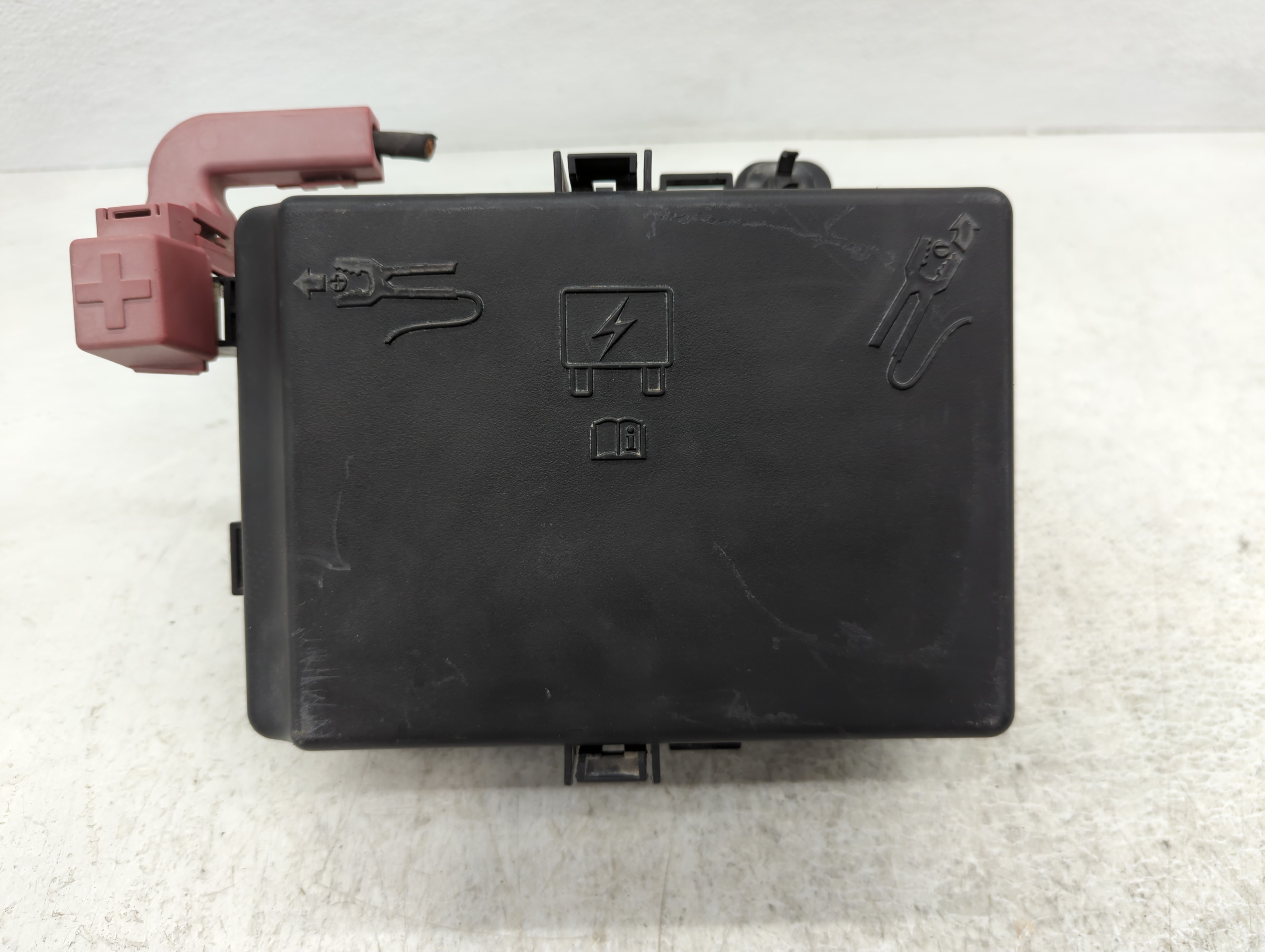 2018-2018 Dodge Charger Fusebox Fuse Box Relay Module P68336801ac 1084614 - Oemusedautoparts1.com