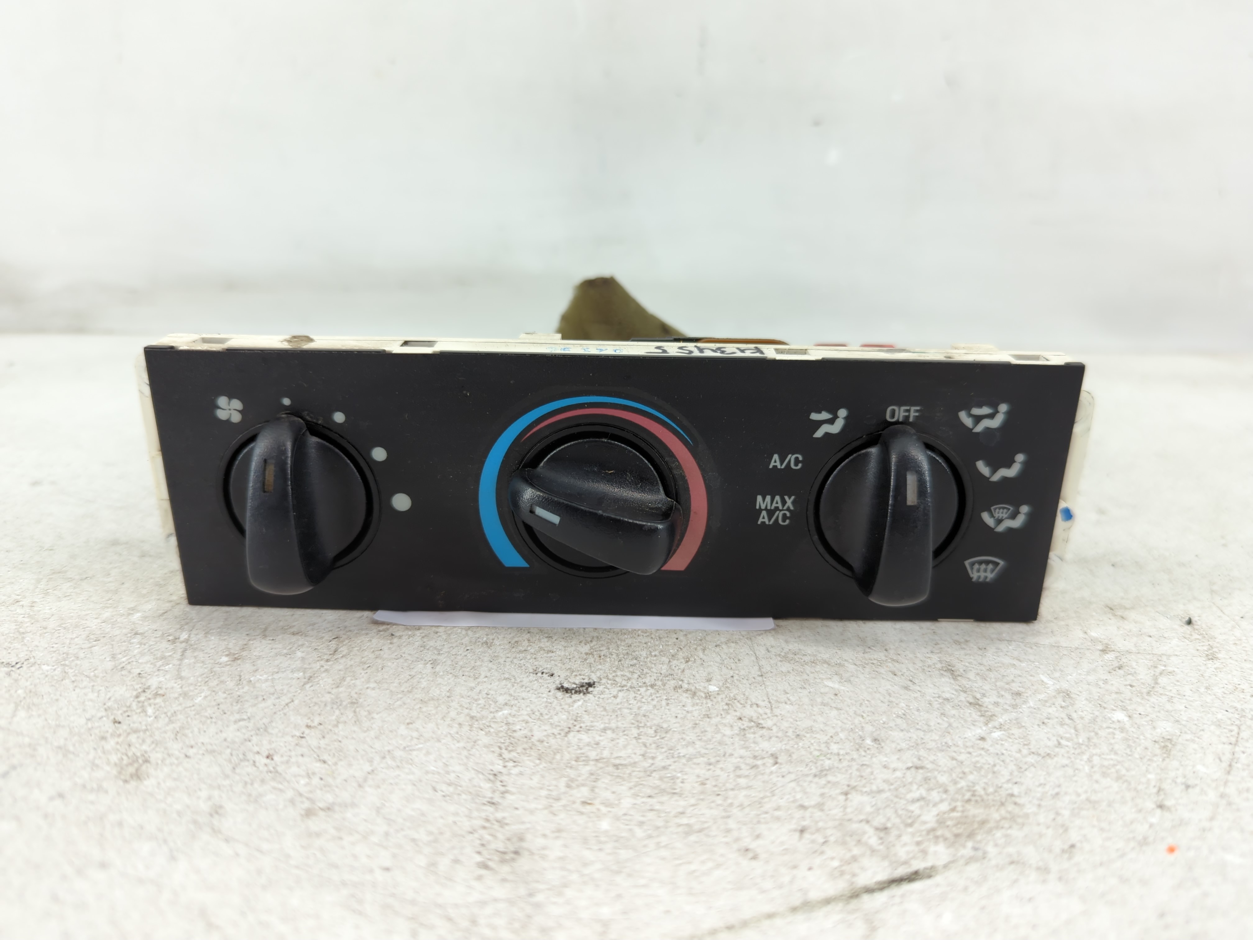 1998-2001 Ford Explorer Ac Heater Climate Control F57h-19c733-ab 1084625 - Oemusedautoparts1.com