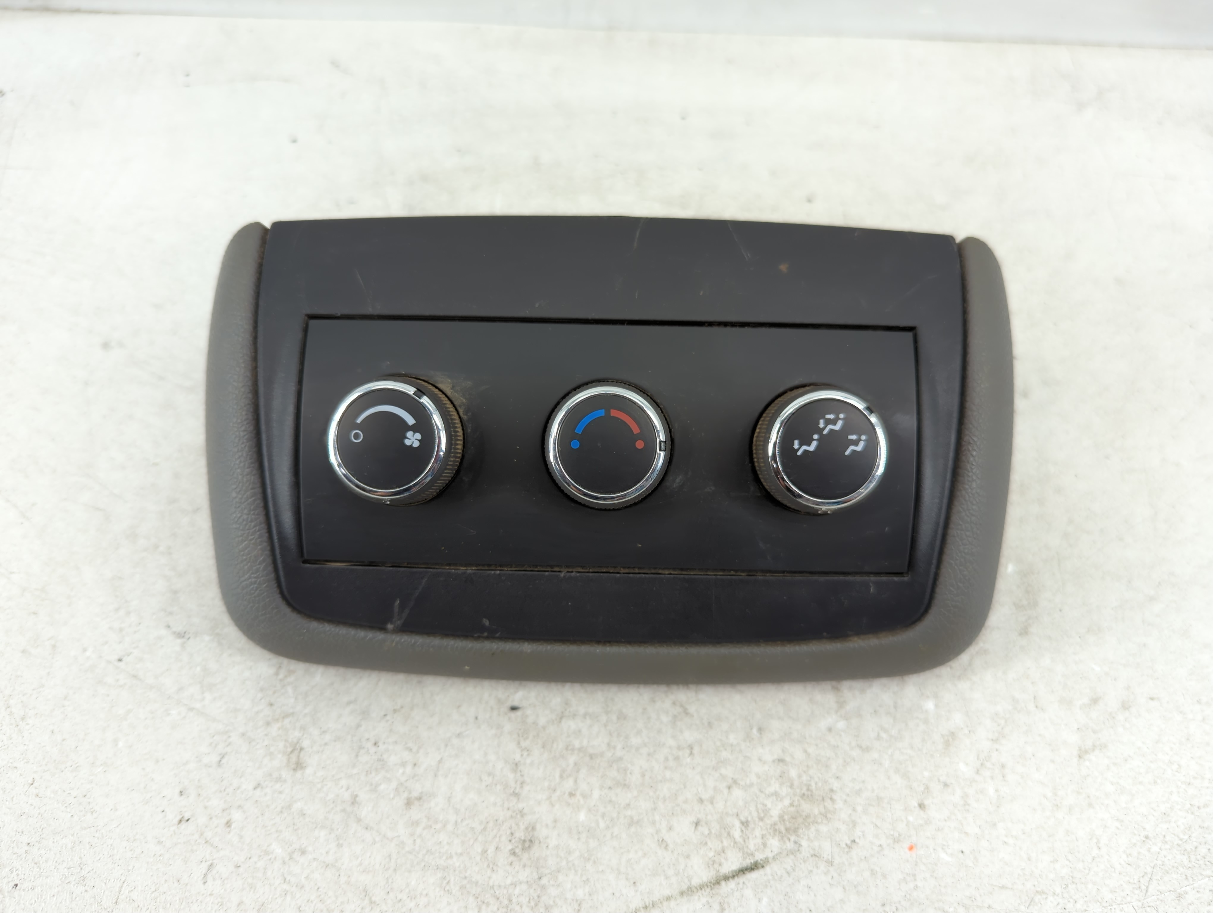 2008-2017 Buick Enclave Ac Heater Climate Control 1706753 1084629 - Oemusedautoparts1.com