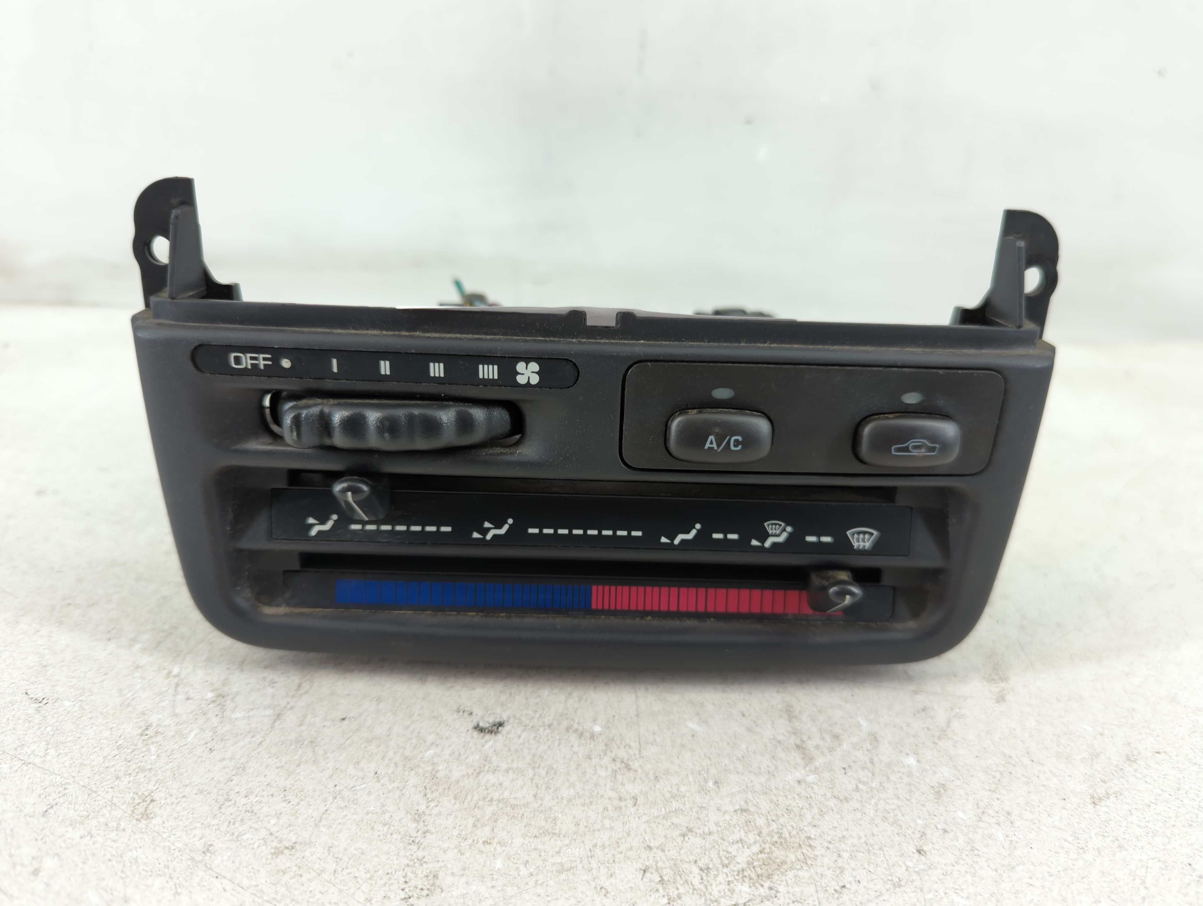 1996-1999 Saturn Sl Ac Heater Climate Control 1647 1614 9ap 1084638 - Oemusedautoparts1.com