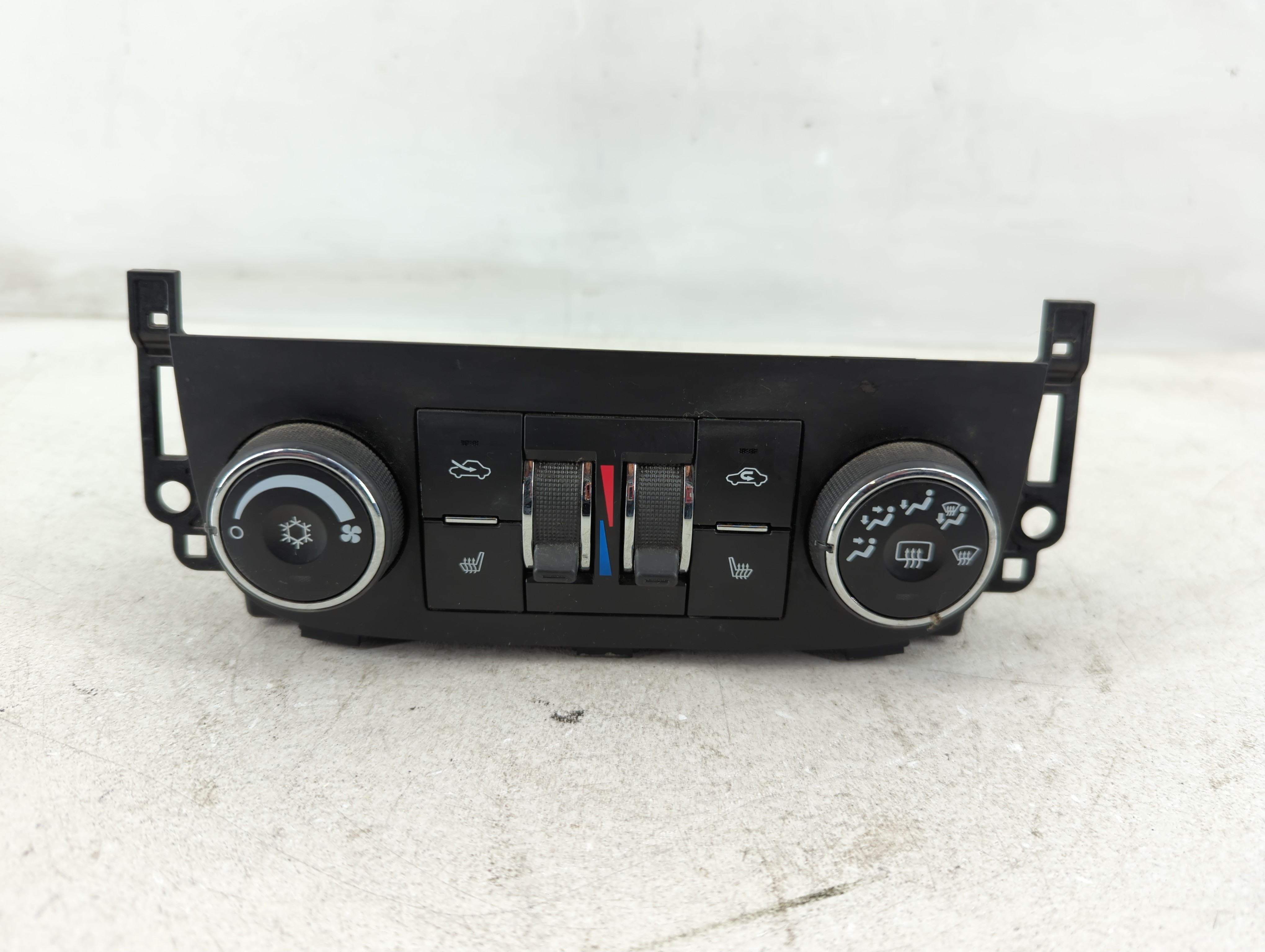 2011-2011 Chevrolet Impala Ac Heater Climate Control 20972893|20894711 1084639 - Oemusedautoparts1.com