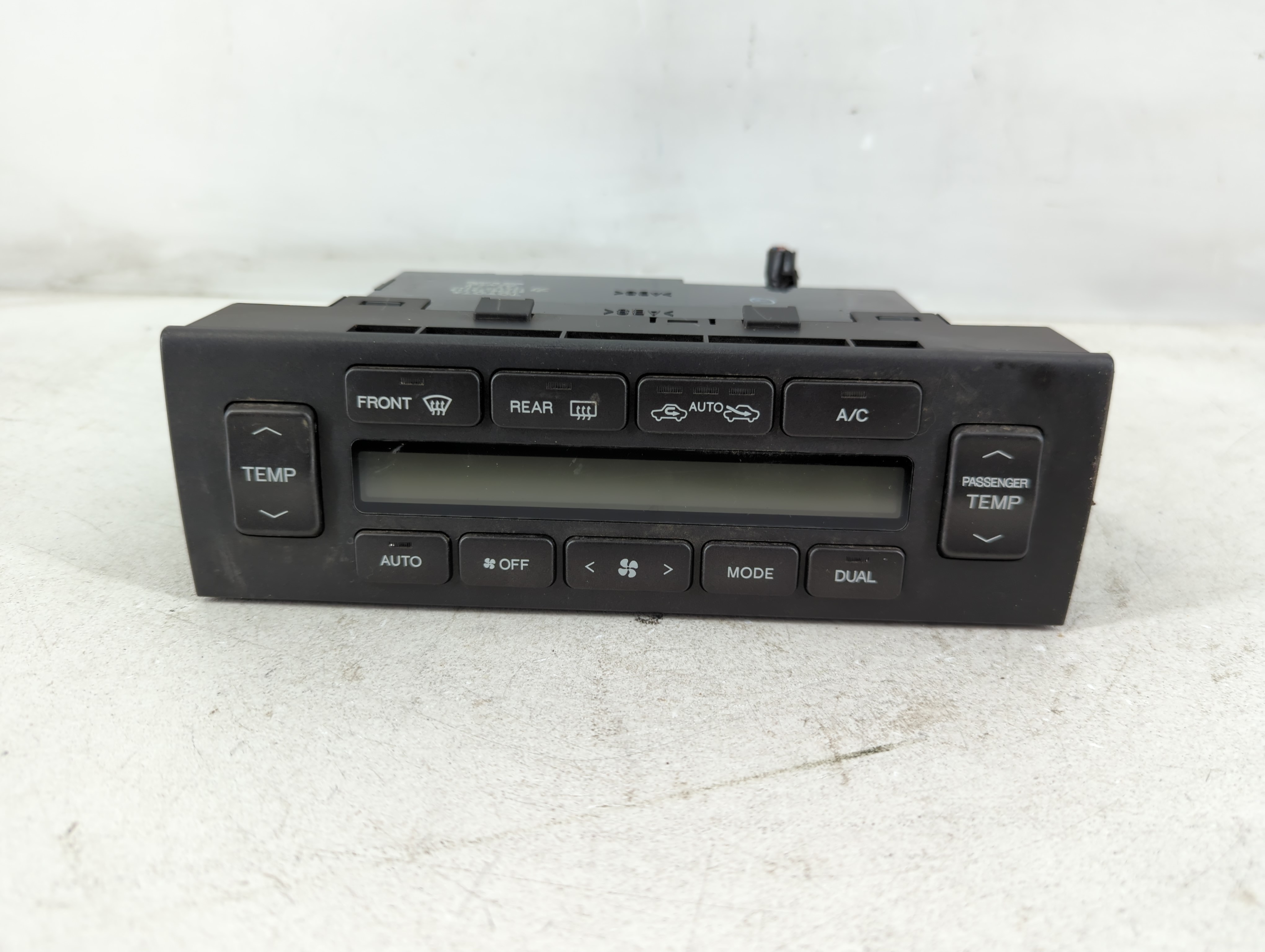 1998-2005 Lexus Gs300 Ac Heater Roof Climate Control 55900-3a210 1084642 - Oemusedautoparts1.com