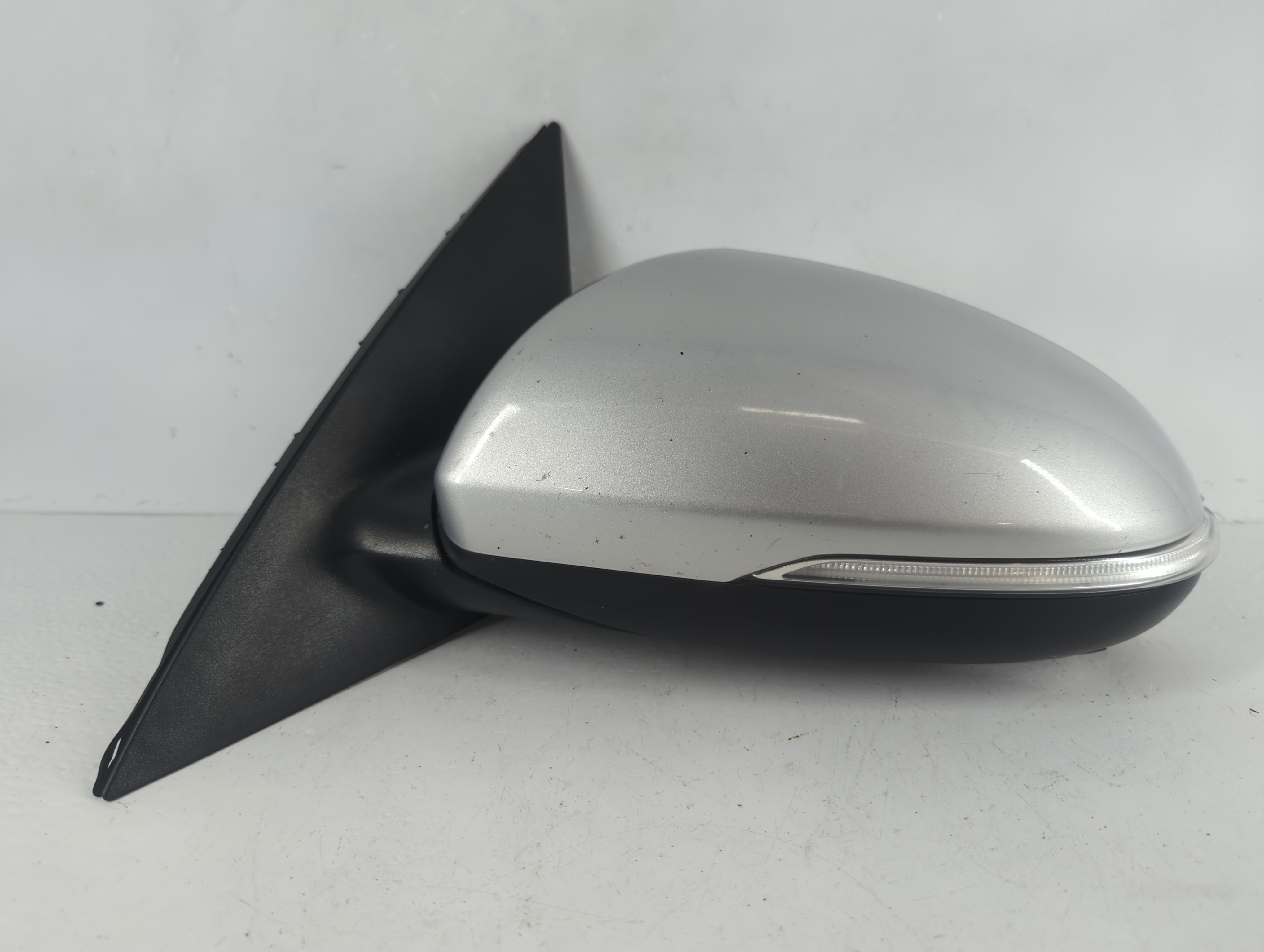 2019-2019 Kia Optima Driver Left Side View Power Door Mirror Silver 1084650 - Oemusedautoparts1.com