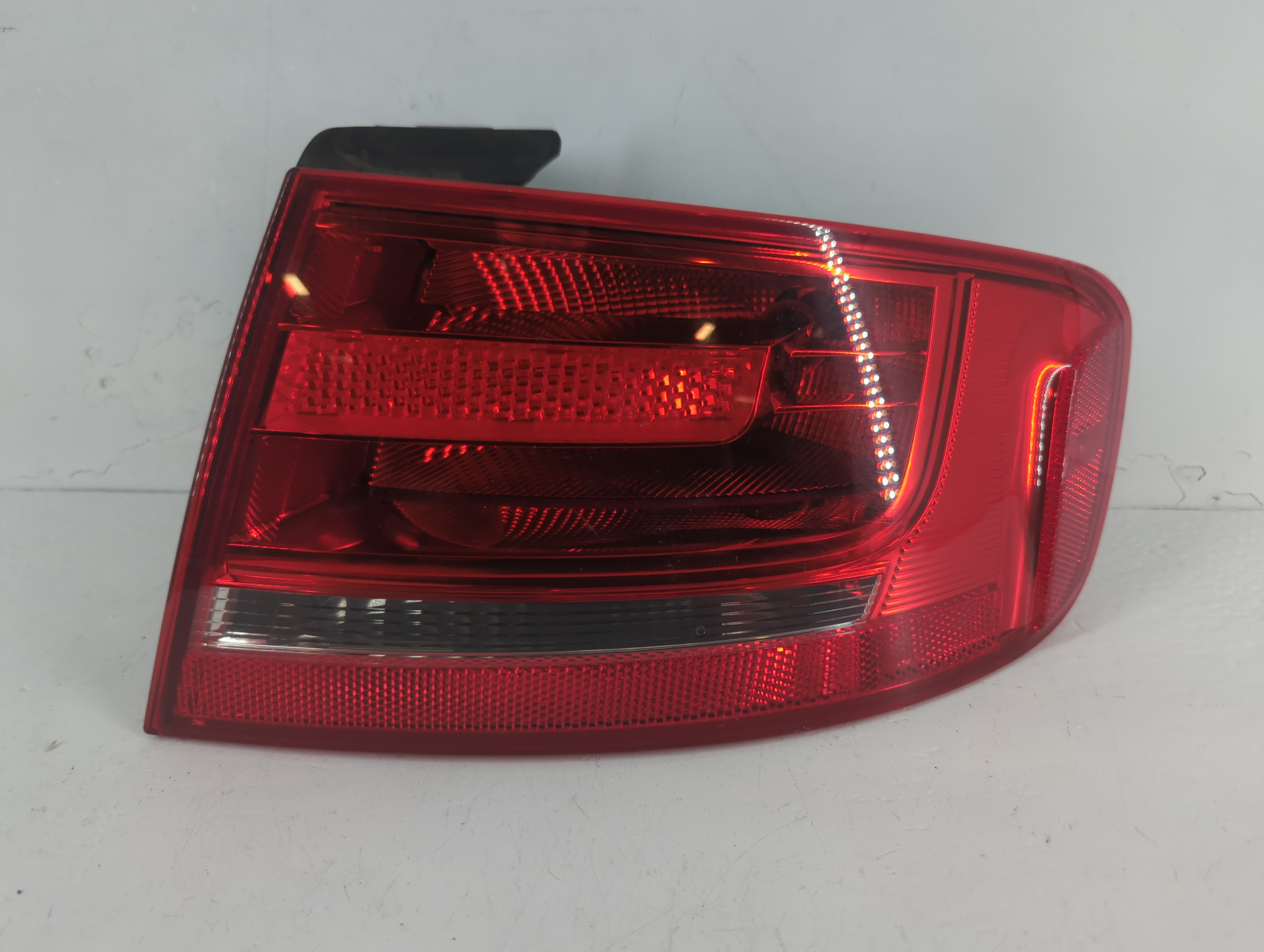 2009-2012 Audi A4 Passenger Right Side Tail Light Taillight Oem 1084655 - Oemusedautoparts1.com