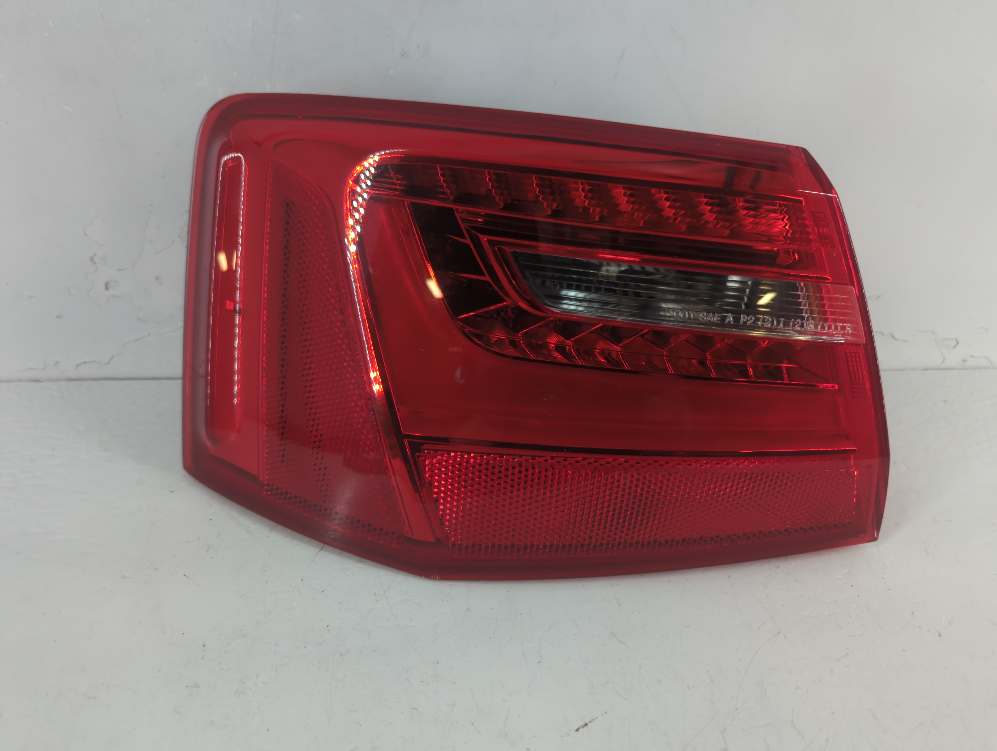 2012-2015 Audi A6 Driver Left Side Tail Light Taillight Oem 1084658 - Oemusedautoparts1.com