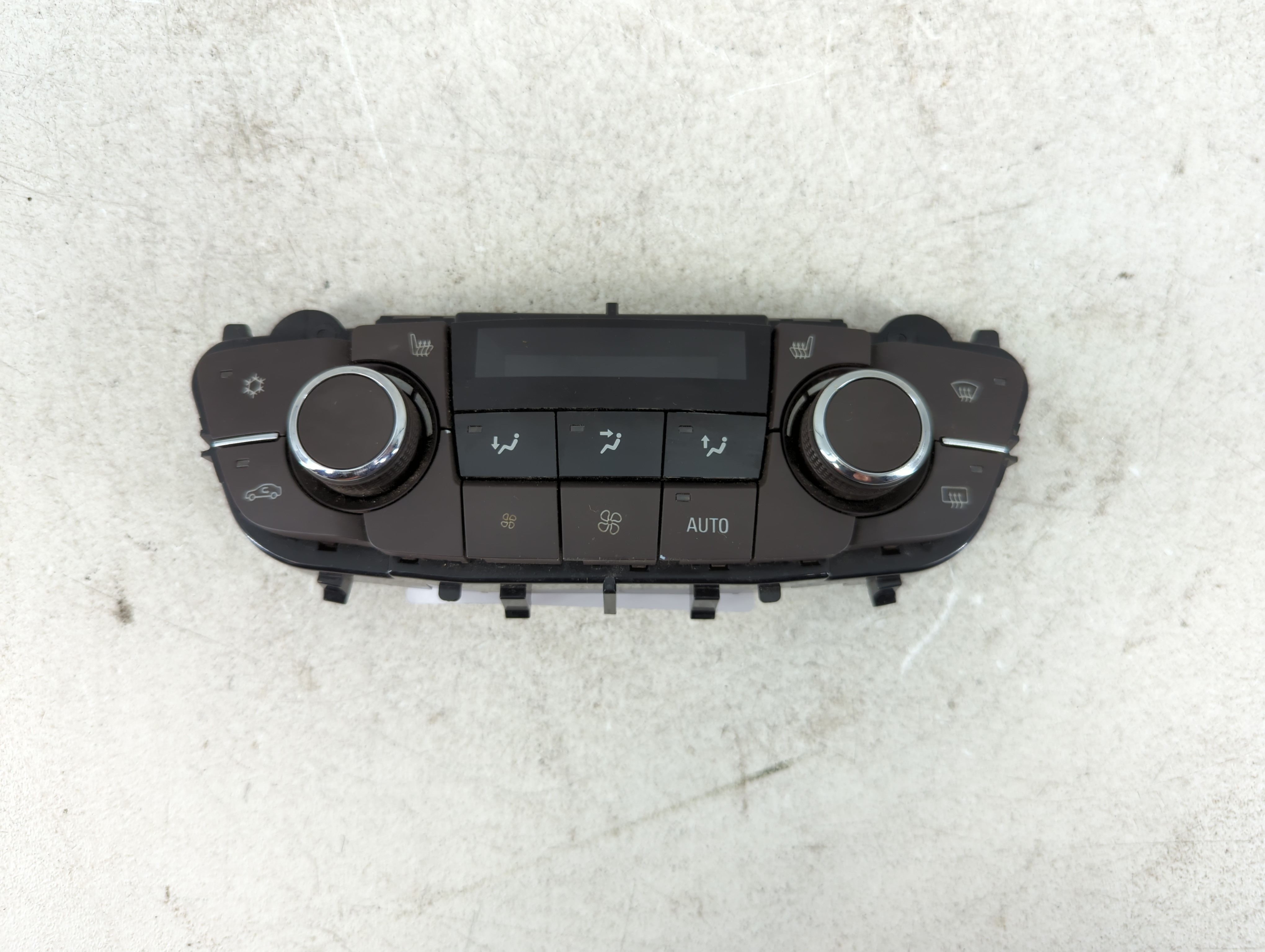 2011-2013 Buick Regal Ac Heater Climate Control 13297382 1084671 - Oemusedautoparts1.com