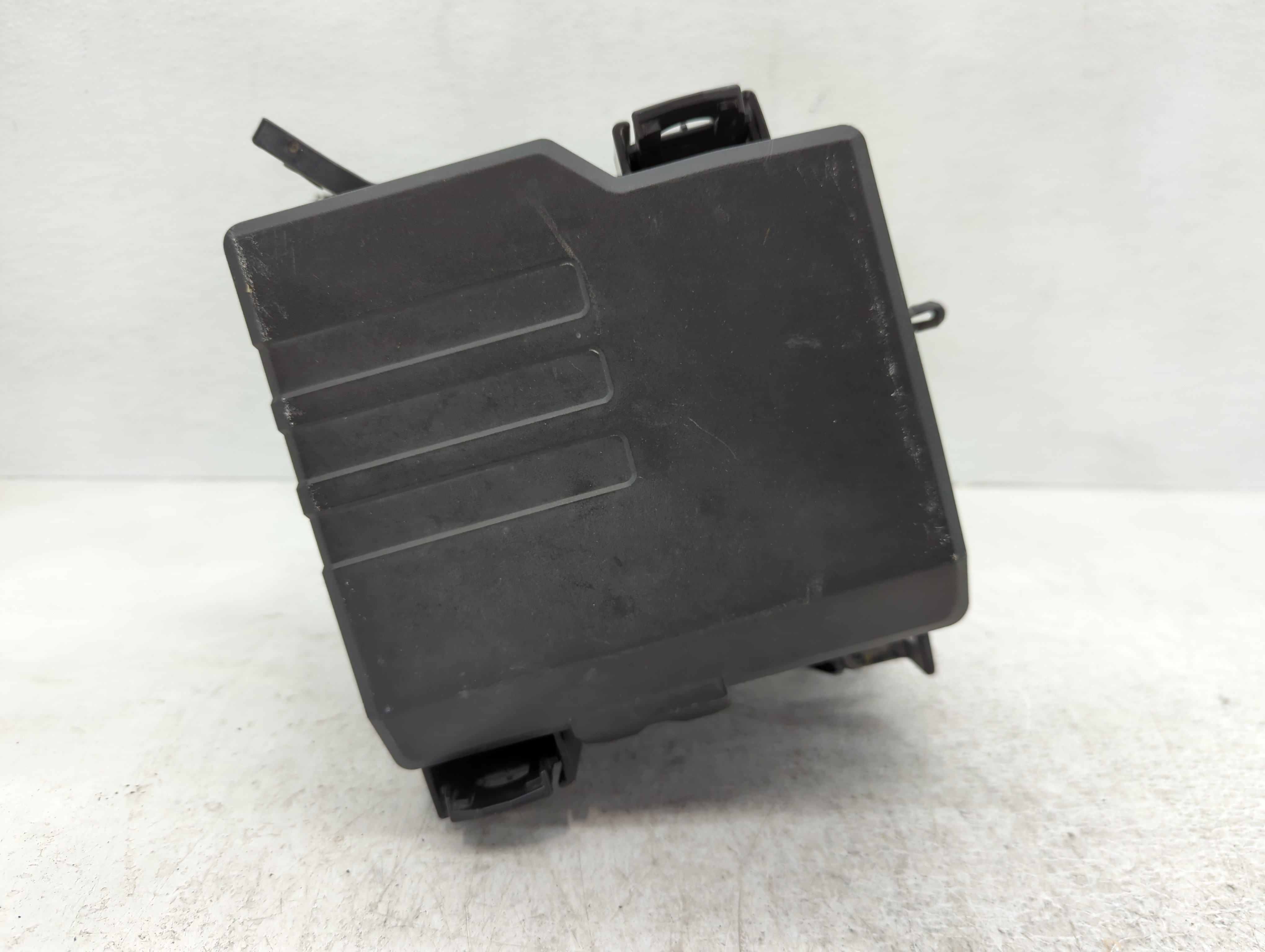 2019-2020 Hyundai Santa Fe Fusebox Fuse Box Relay Module 91200s2470ta 1084690 - Oemusedautoparts1.com