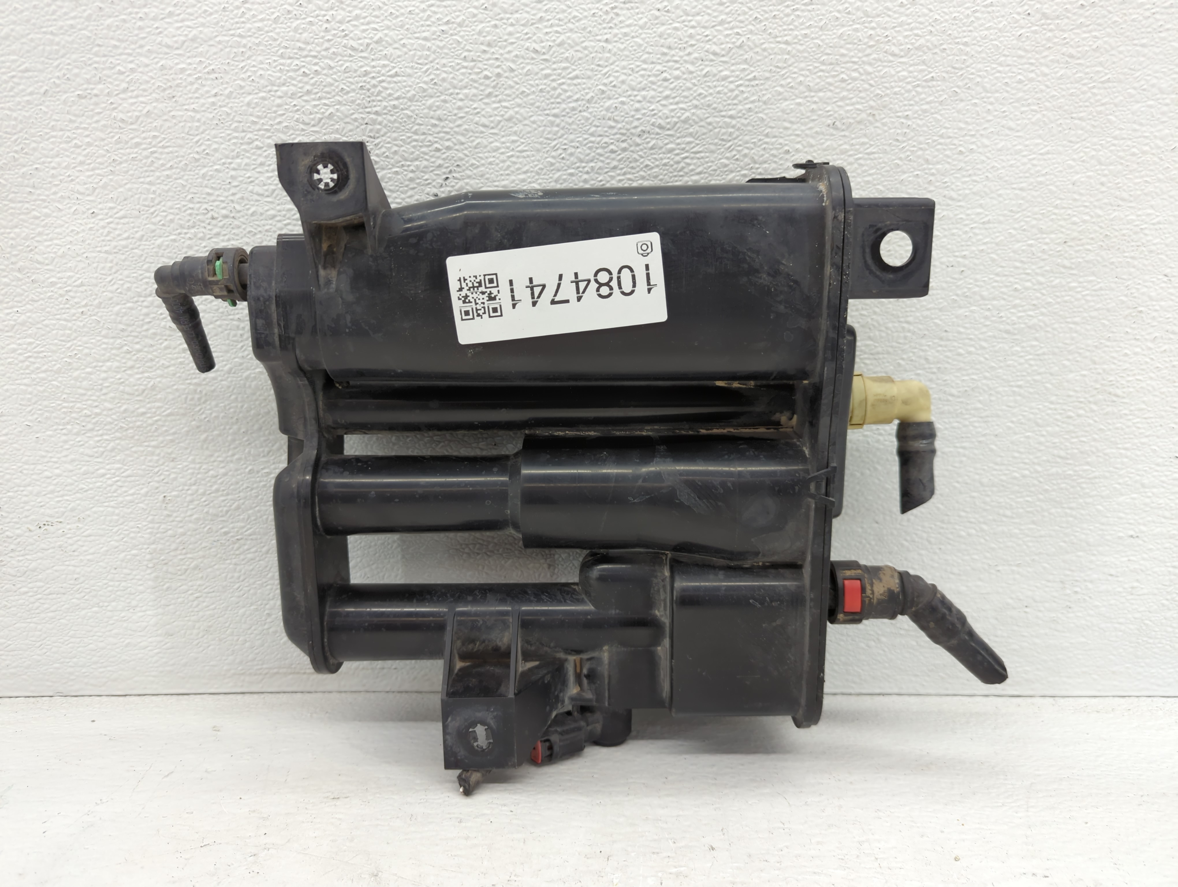 2021 Chevrolet Equinox Fuel Vapor Charcoal Canister 1084741 - Oemusedautoparts1.com