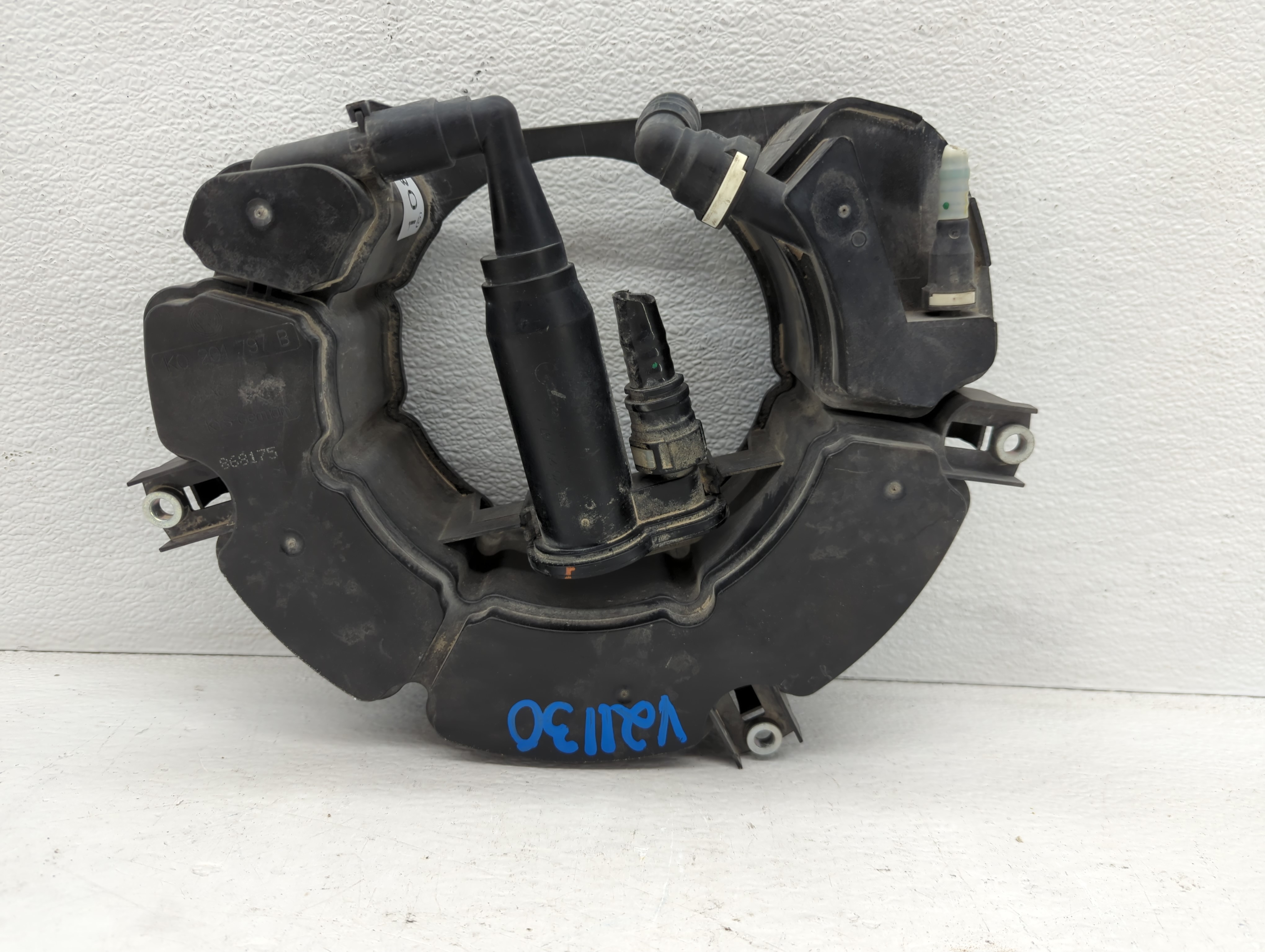 Picture of 2012 Volkswagen Golf Fuel Vapor Charcoal Canister 1084762