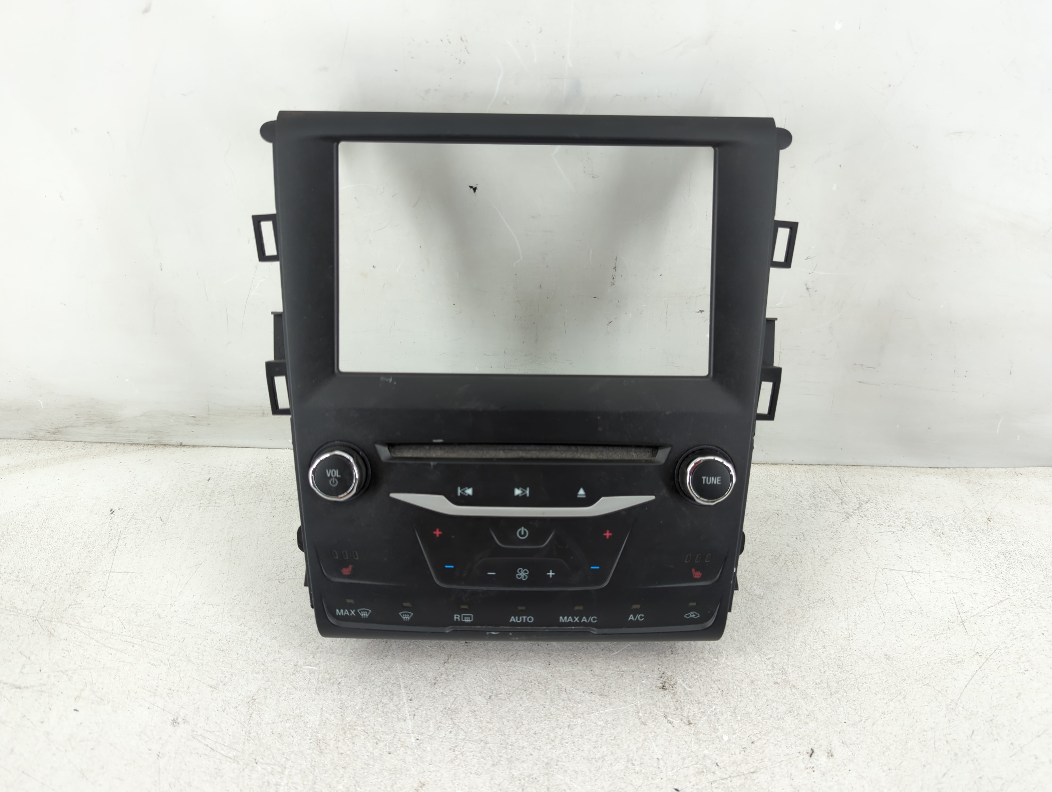 2014-2015 Ford Fusion Am Fm Cd Player Radio Receiver 1084785 - Oemusedautoparts1.com