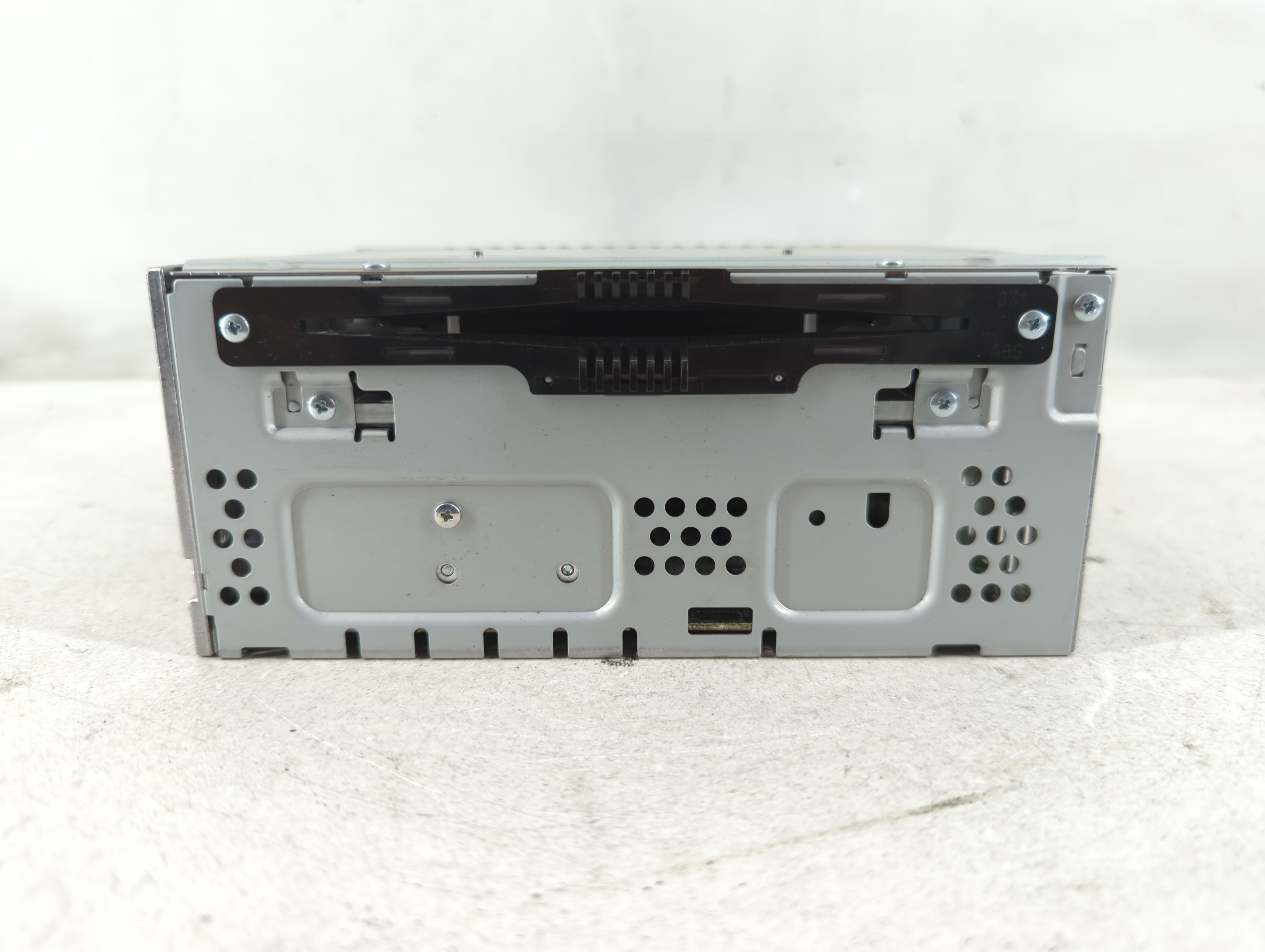 2014-2014 Ford Fusion Am Fm Cd Player Radio Receiver 1084816 - Oemusedautoparts1.com