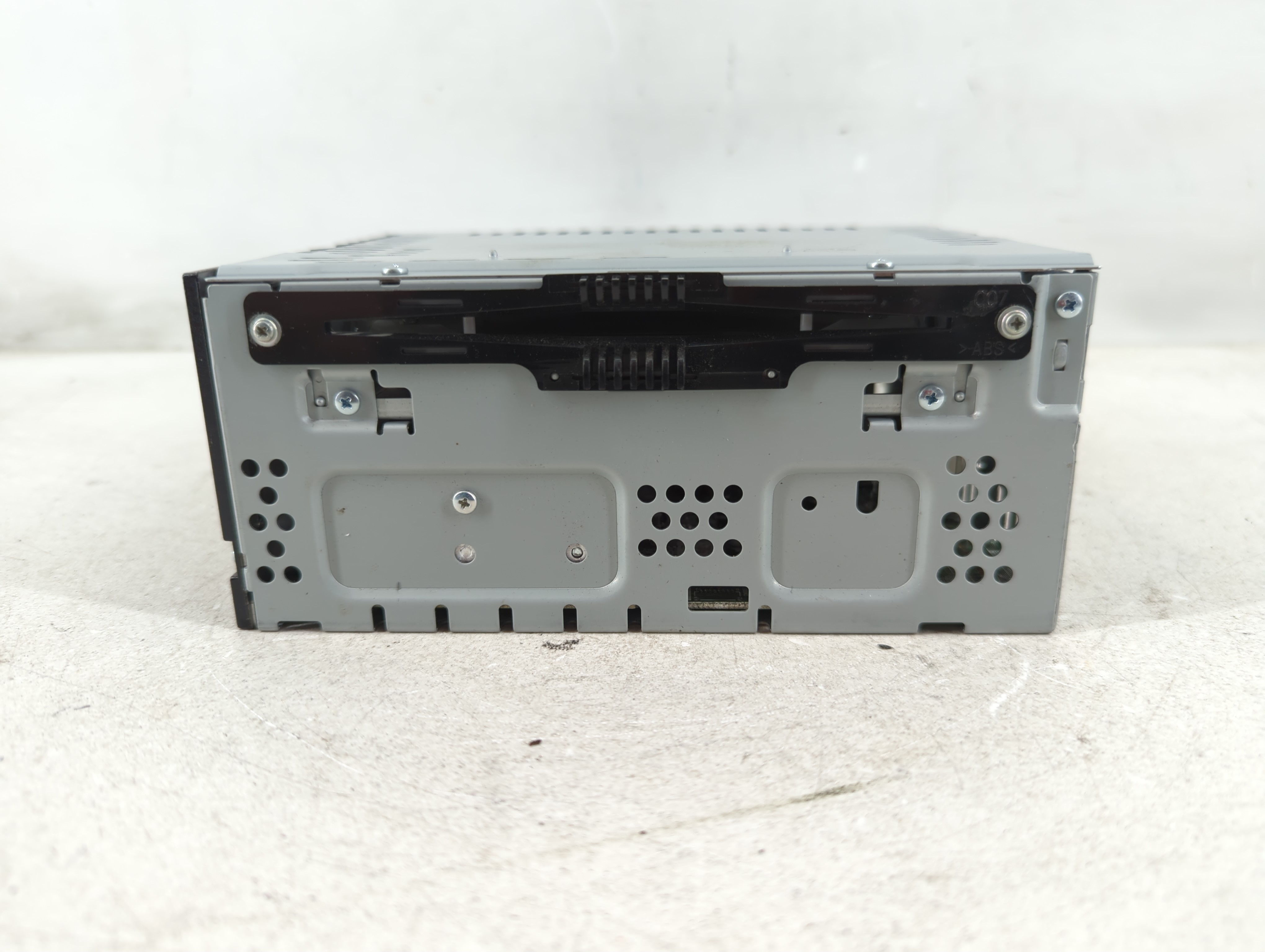 2019-2019 Ford Escape Am Fm Cd Player Radio Receiver 1084833 - Oemusedautoparts1.com