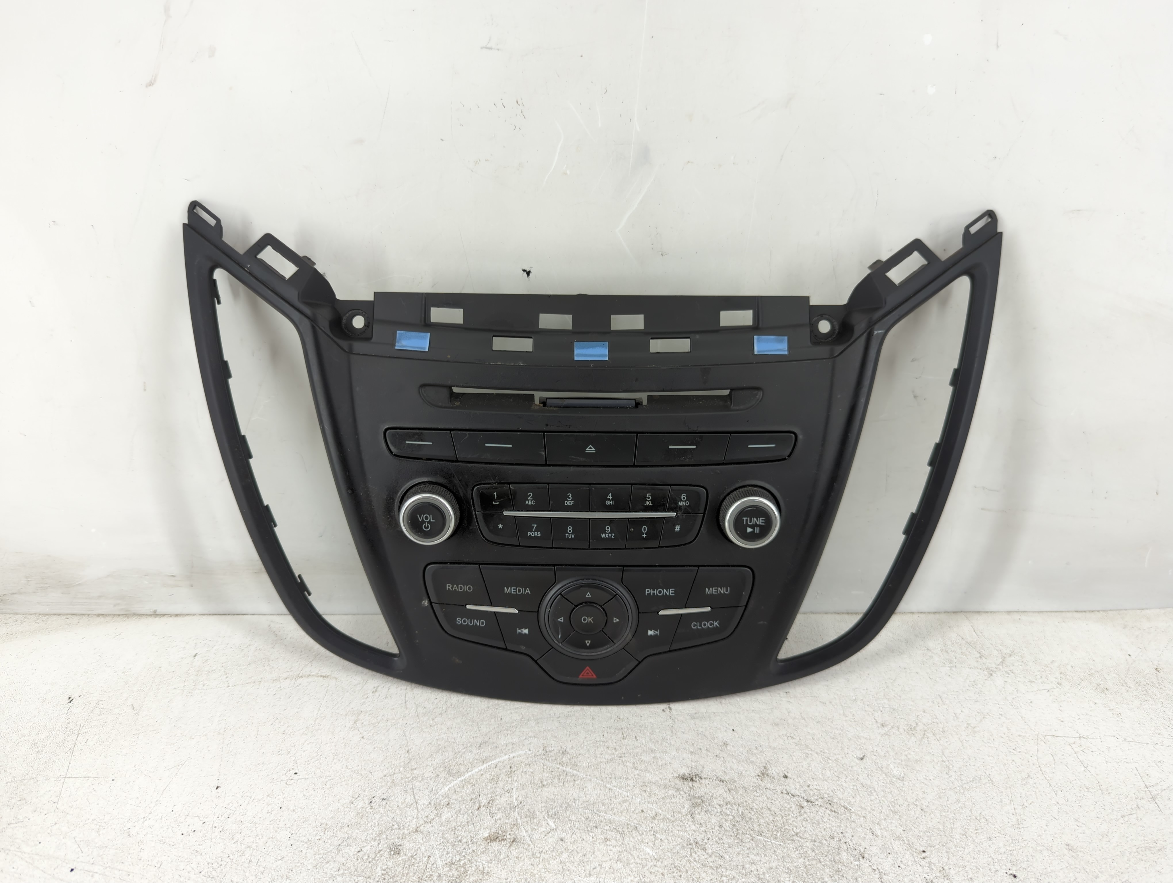 2017-2019 Ford Escape Am Fm Cd Player Radio Receiver 1084836 - Oemusedautoparts1.com