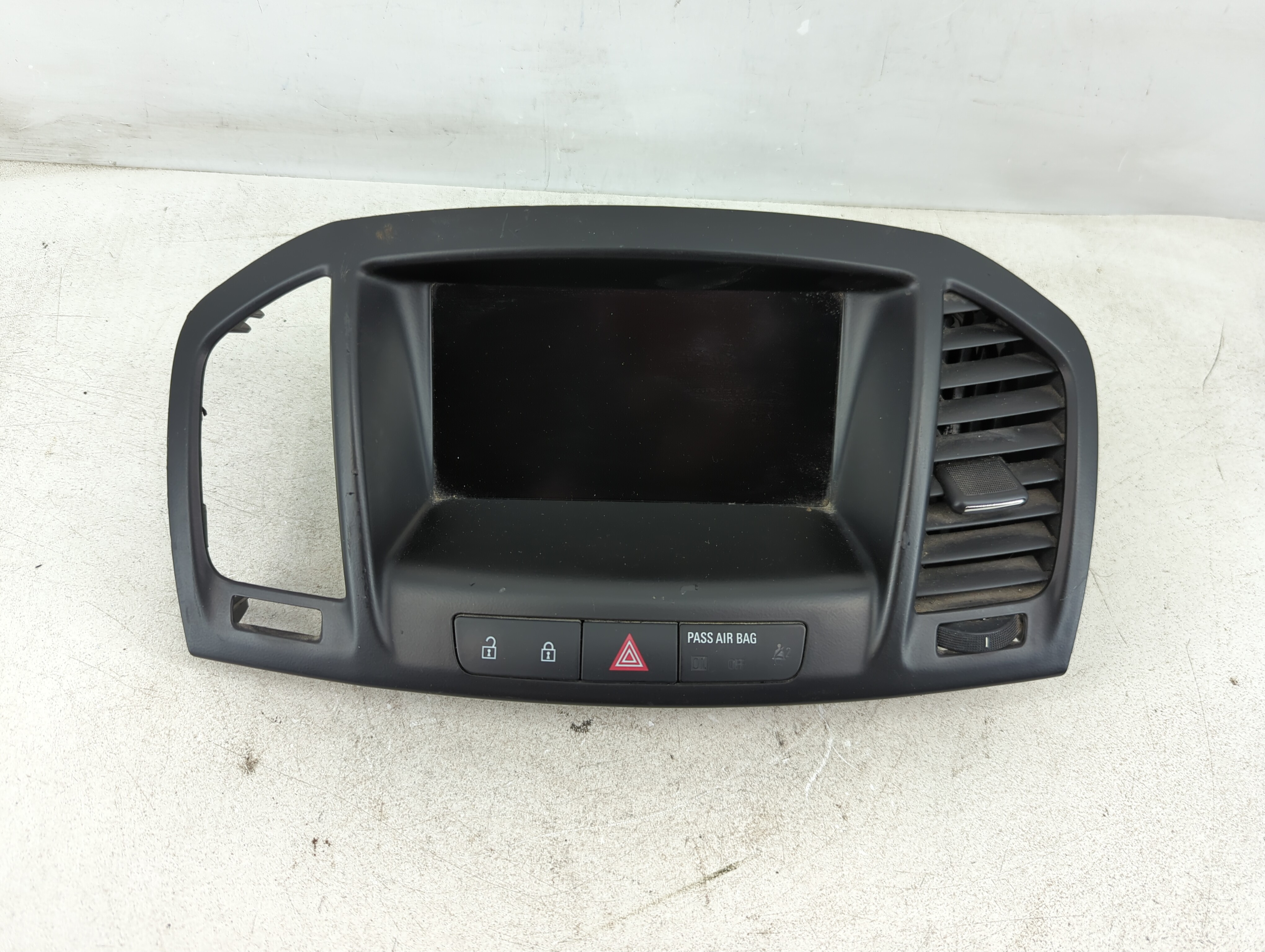 Buick Regal Am Fm Cd Player Radio Receiver 1084841 - Oemusedautoparts1.com