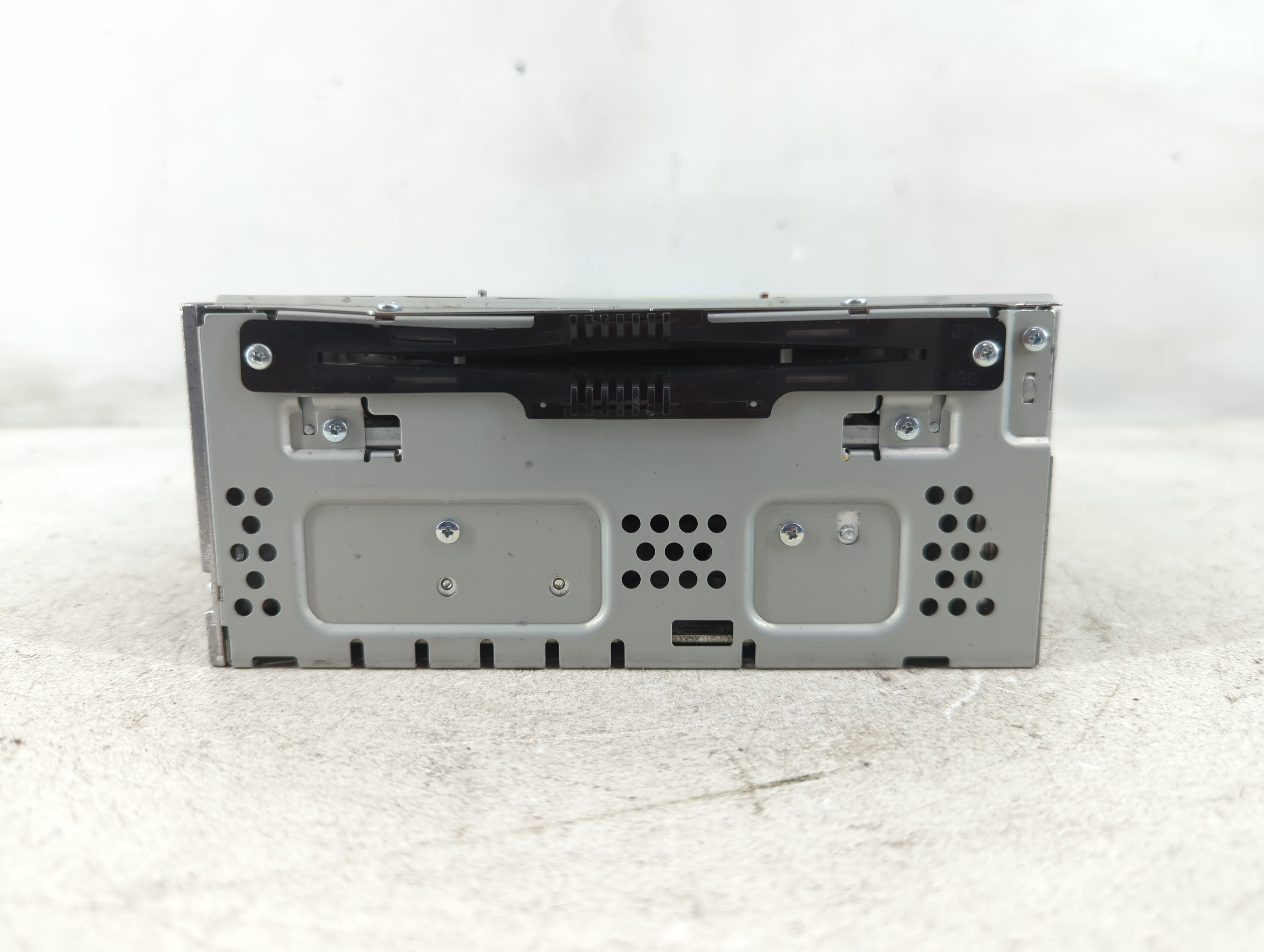 2013-2015 Ford Fusion Am Fm Cd Player Radio Receiver 1084852 - Oemusedautoparts1.com