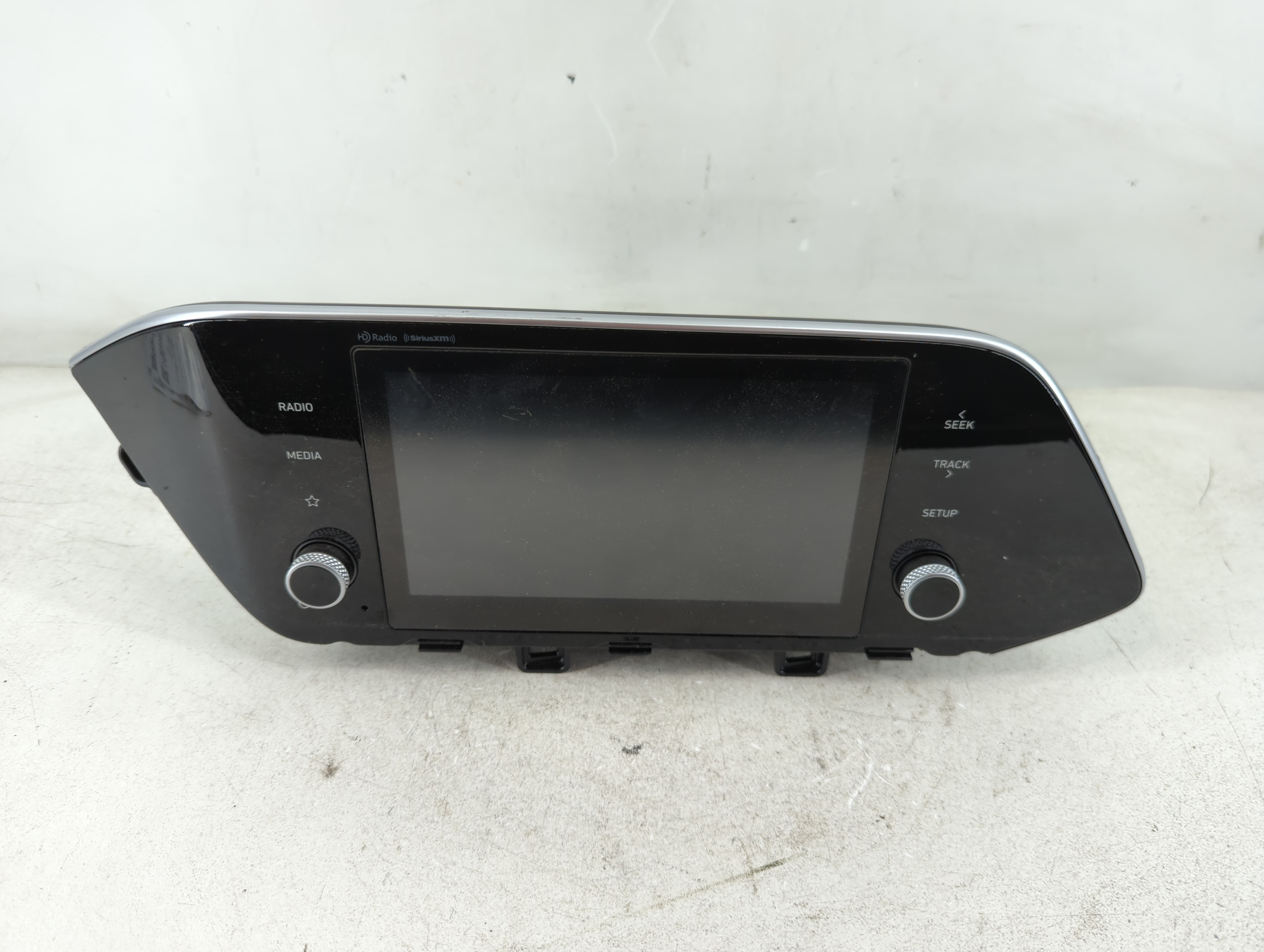 2020-2023 Hyundai Sonata Am Fm Cd Player Radio Receiver 1084861 - Oemusedautoparts1.com