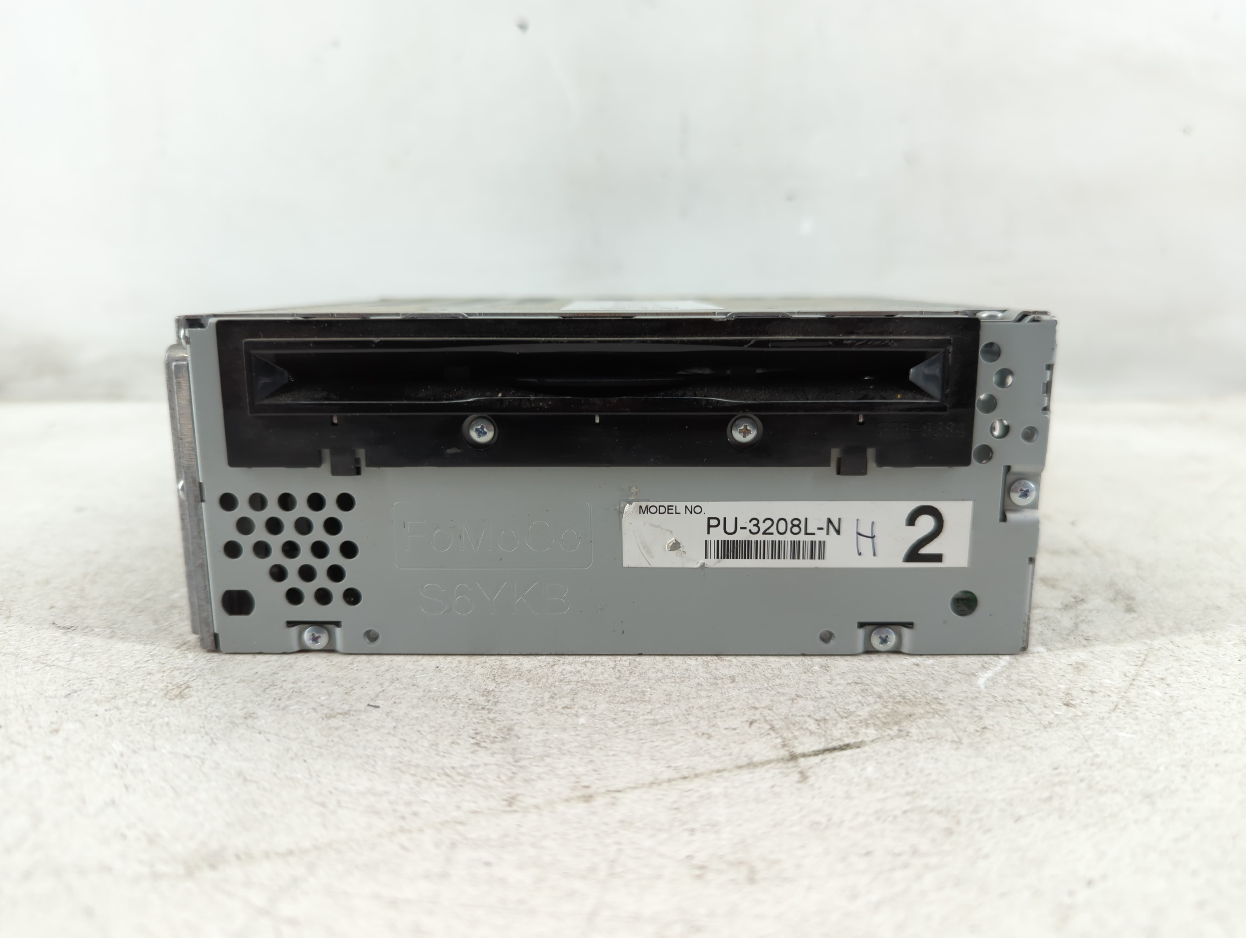2011-2011 Ford Edge Am Fm Cd Player Radio Receiver 1084894 - Oemusedautoparts1.com