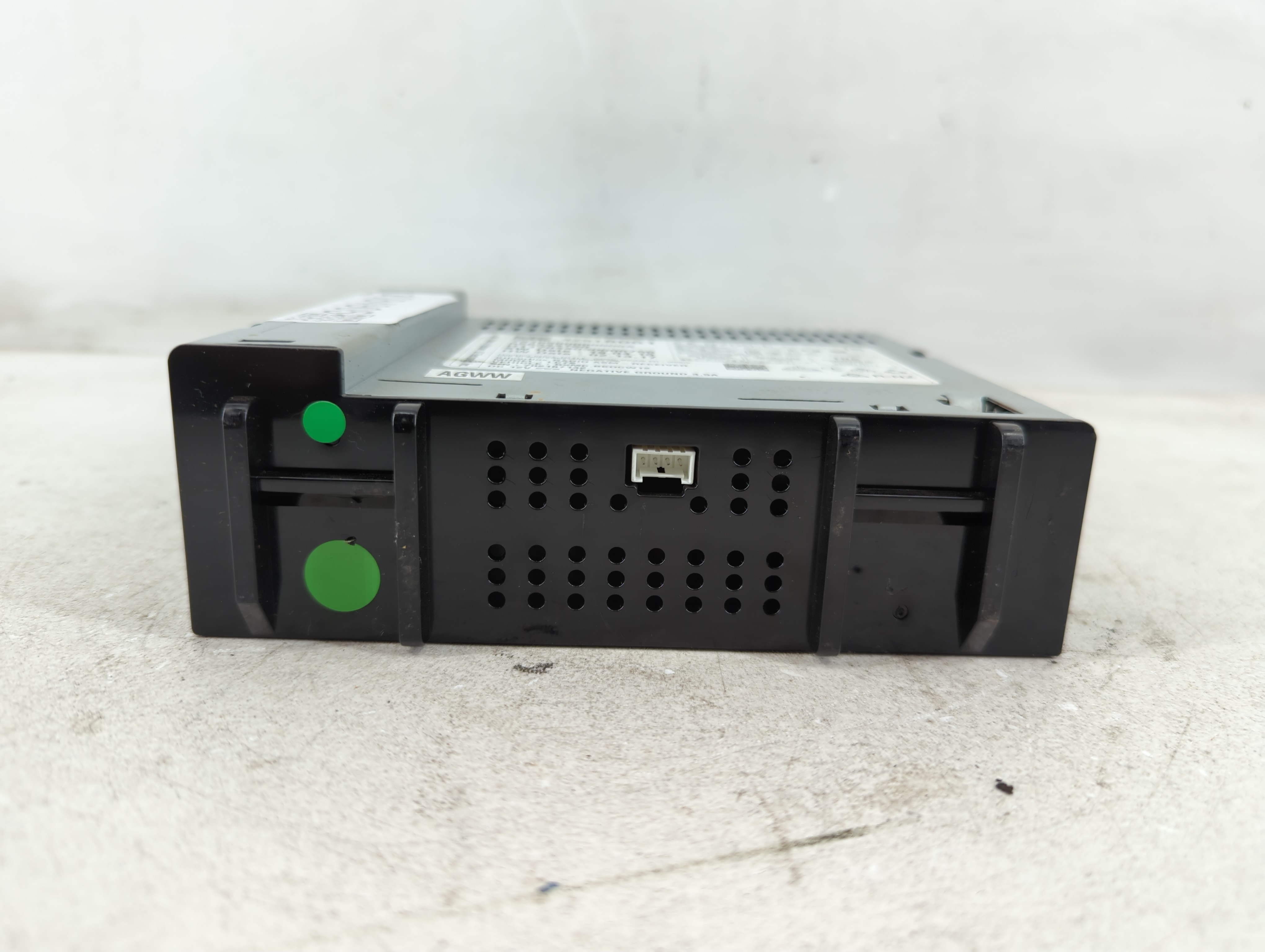 2017-2018 Chevrolet Spark Am Fm Cd Player Radio Receiver 1084905 - Oemusedautoparts1.com