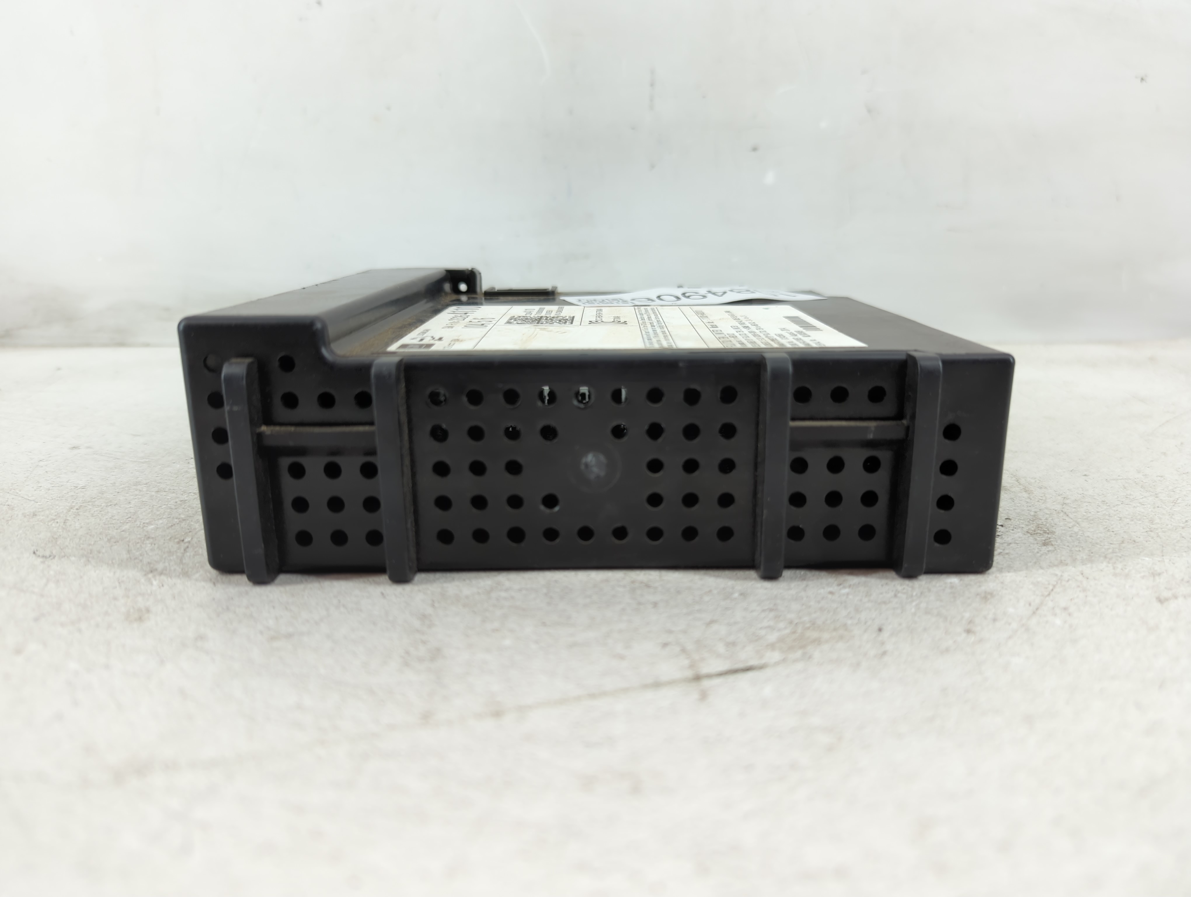 2014-2014 Chevrolet Silverado 1500 Am Fm Cd Player Radio Receiver 1084906 - Oemusedautoparts1.com