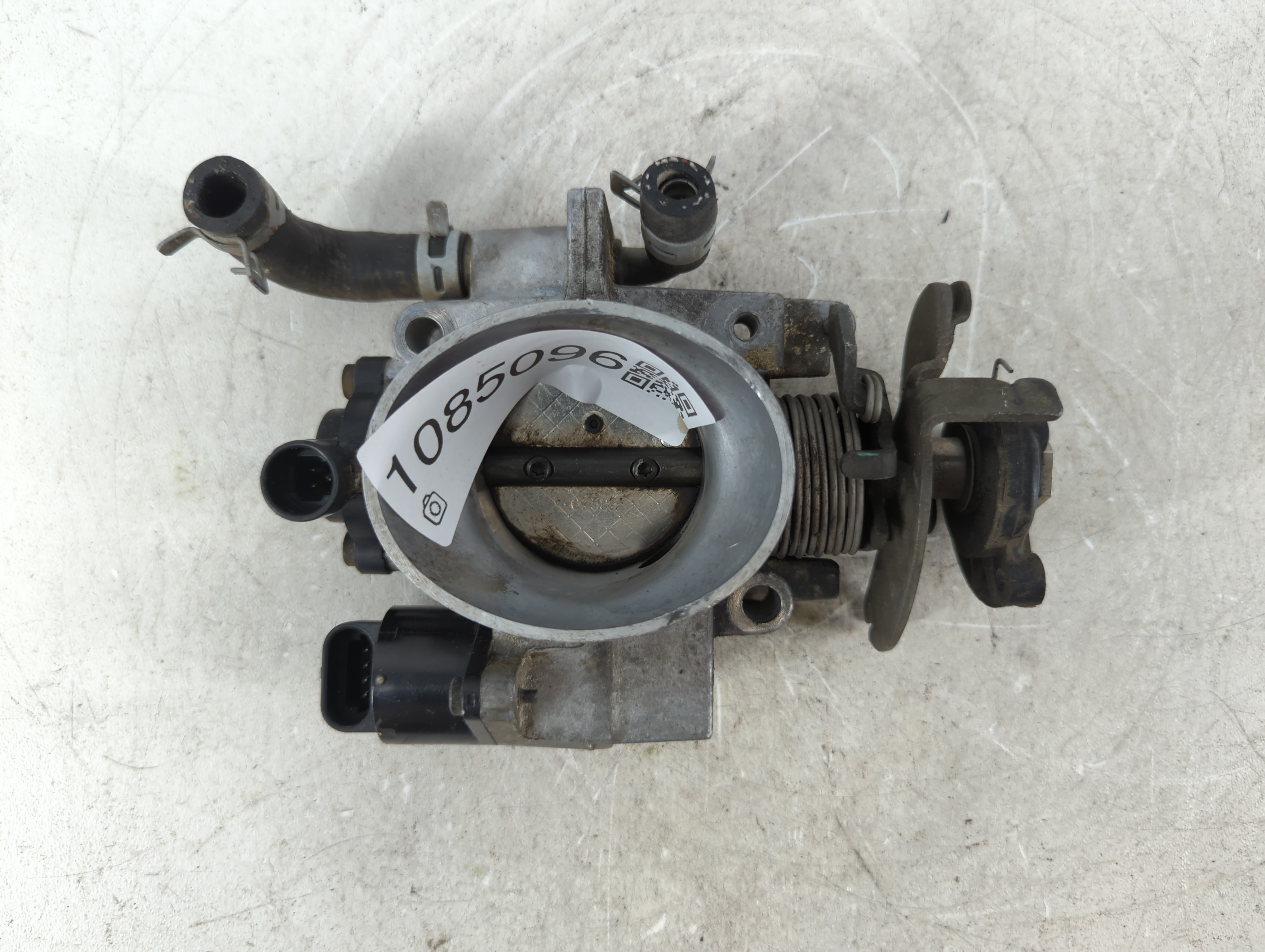 1997-1998 Buick Century Throttle Body 1085096 - Oemusedautoparts1.com