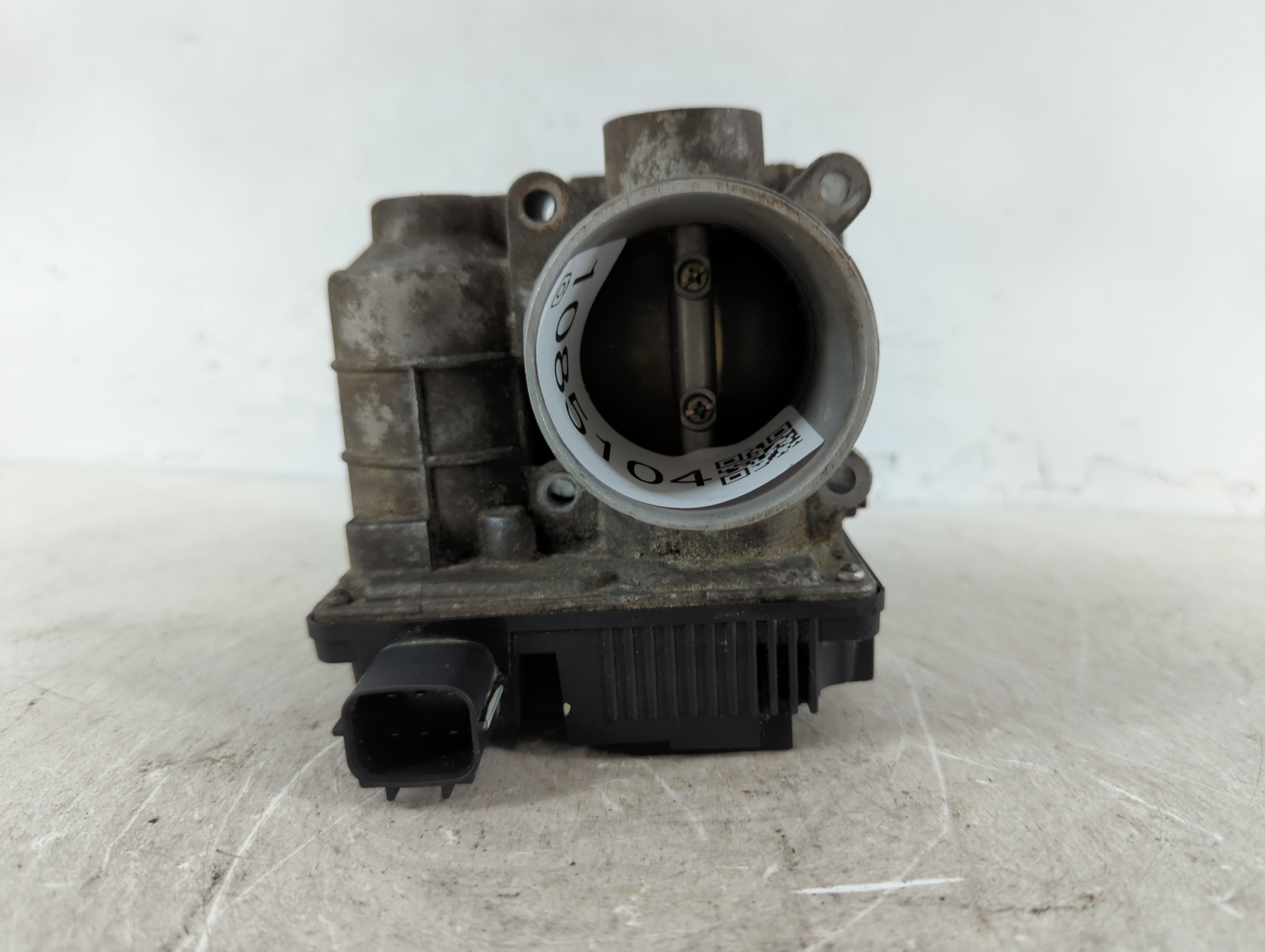 2003-2006 Infiniti G35 Throttle Body 1085104 - Oemusedautoparts1.com