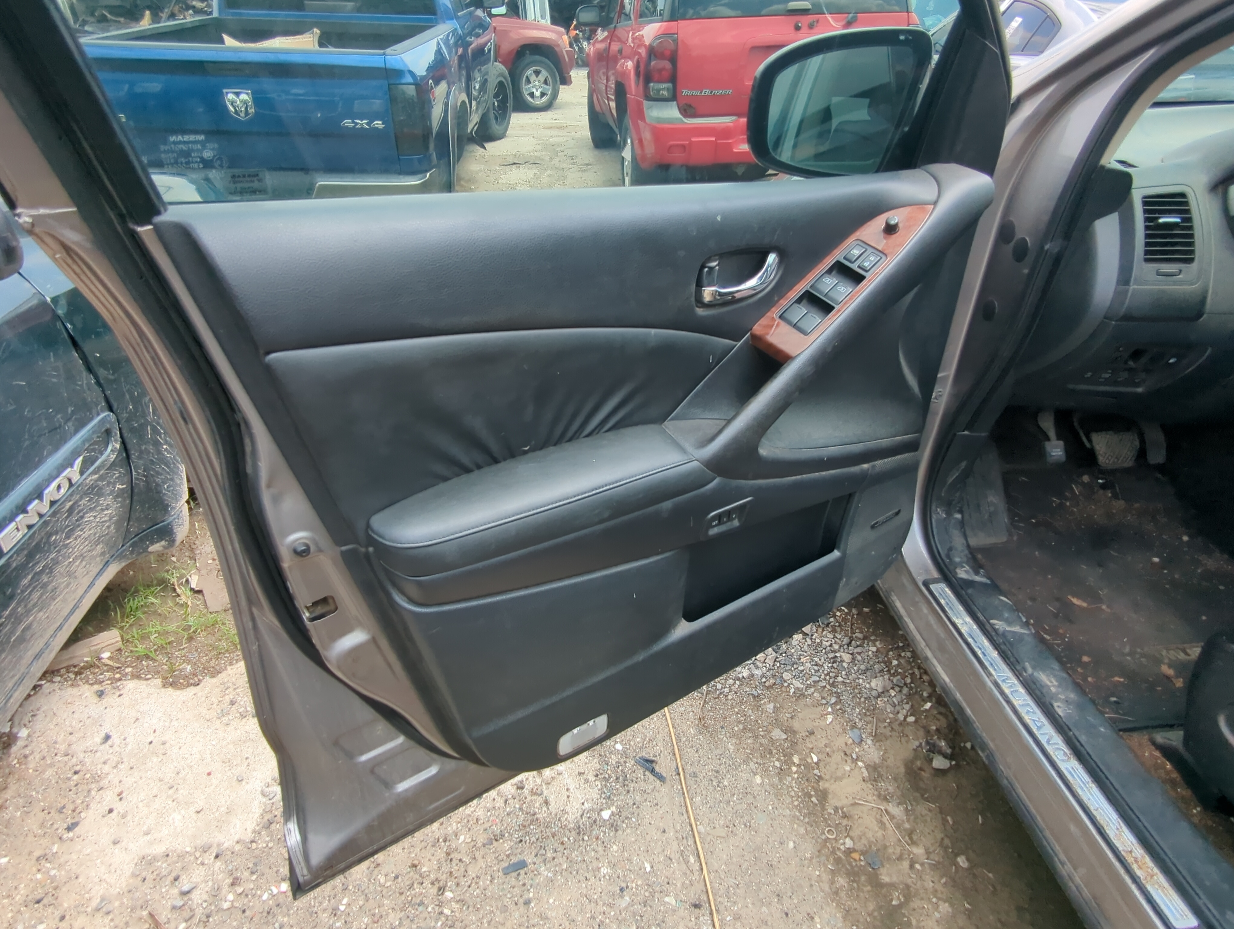 Picture of 2009 Nissan Murano Front Left Driver Interior Door Panel Trim 1085282