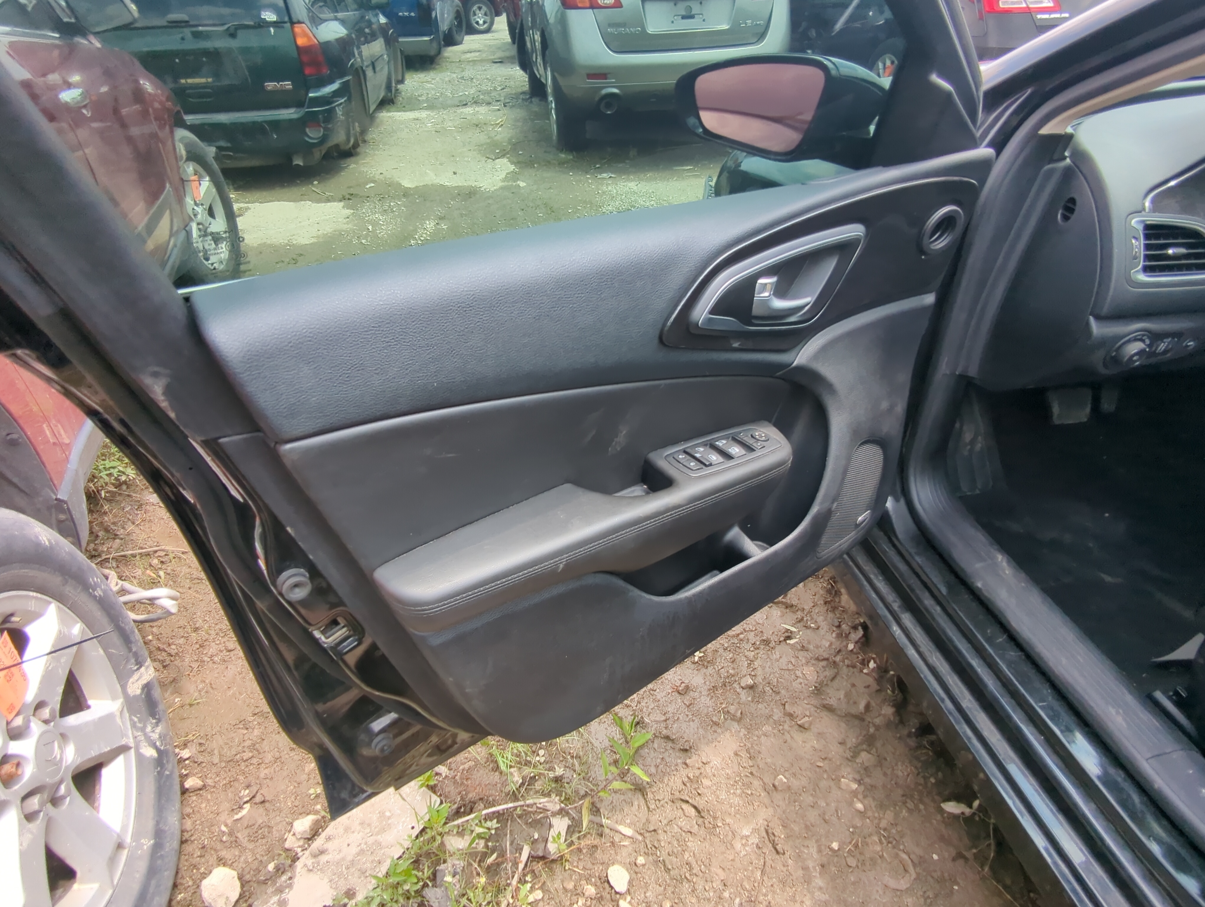 Picture of 2016 Chrysler 200 Front Left Driver Interior Door Panel Trim 1085580