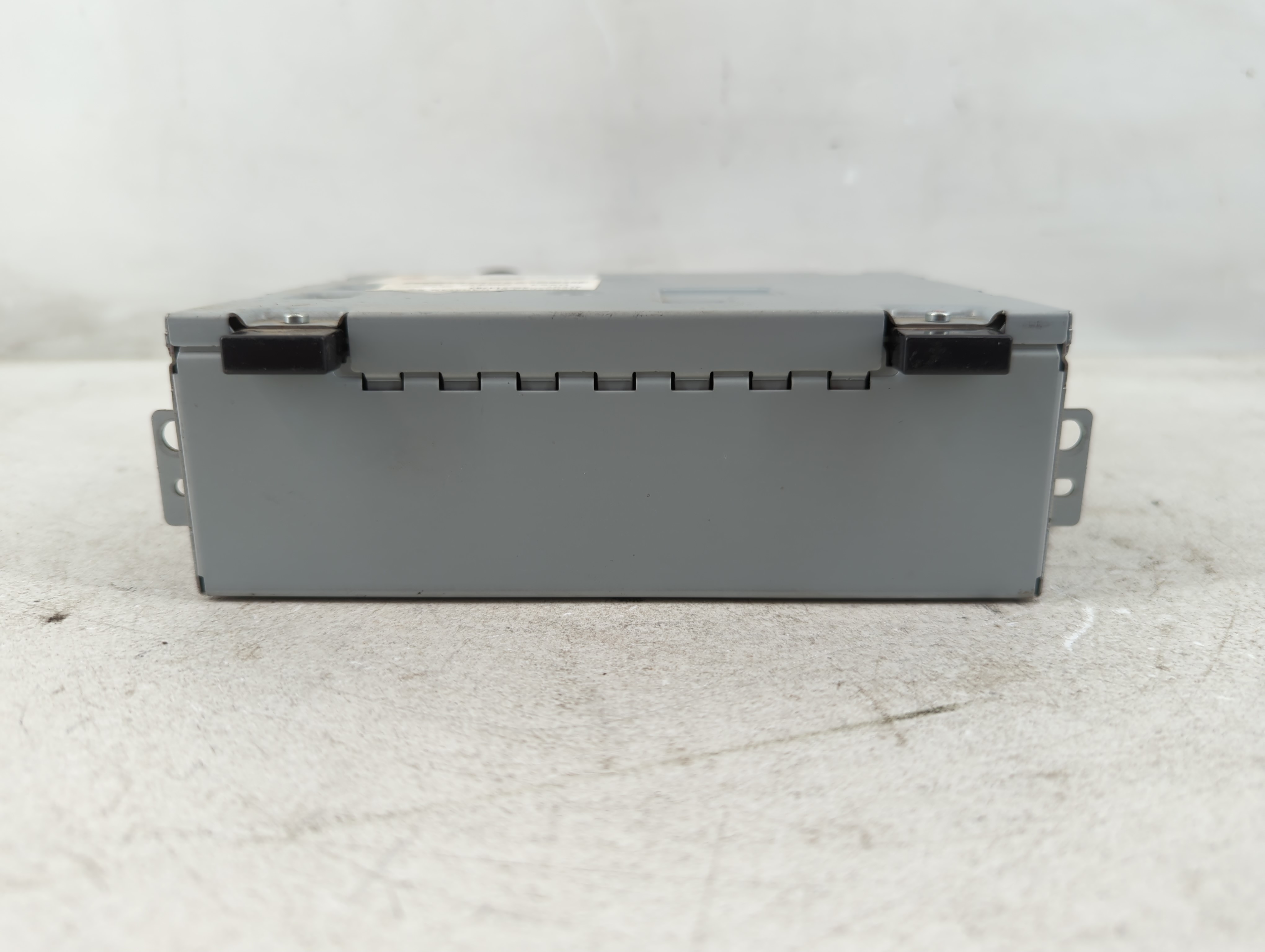 2017-2019 Land Rover Discovery Sport Am Fm Cd Player Radio Receiver 1085622 - Oemusedautoparts1.com