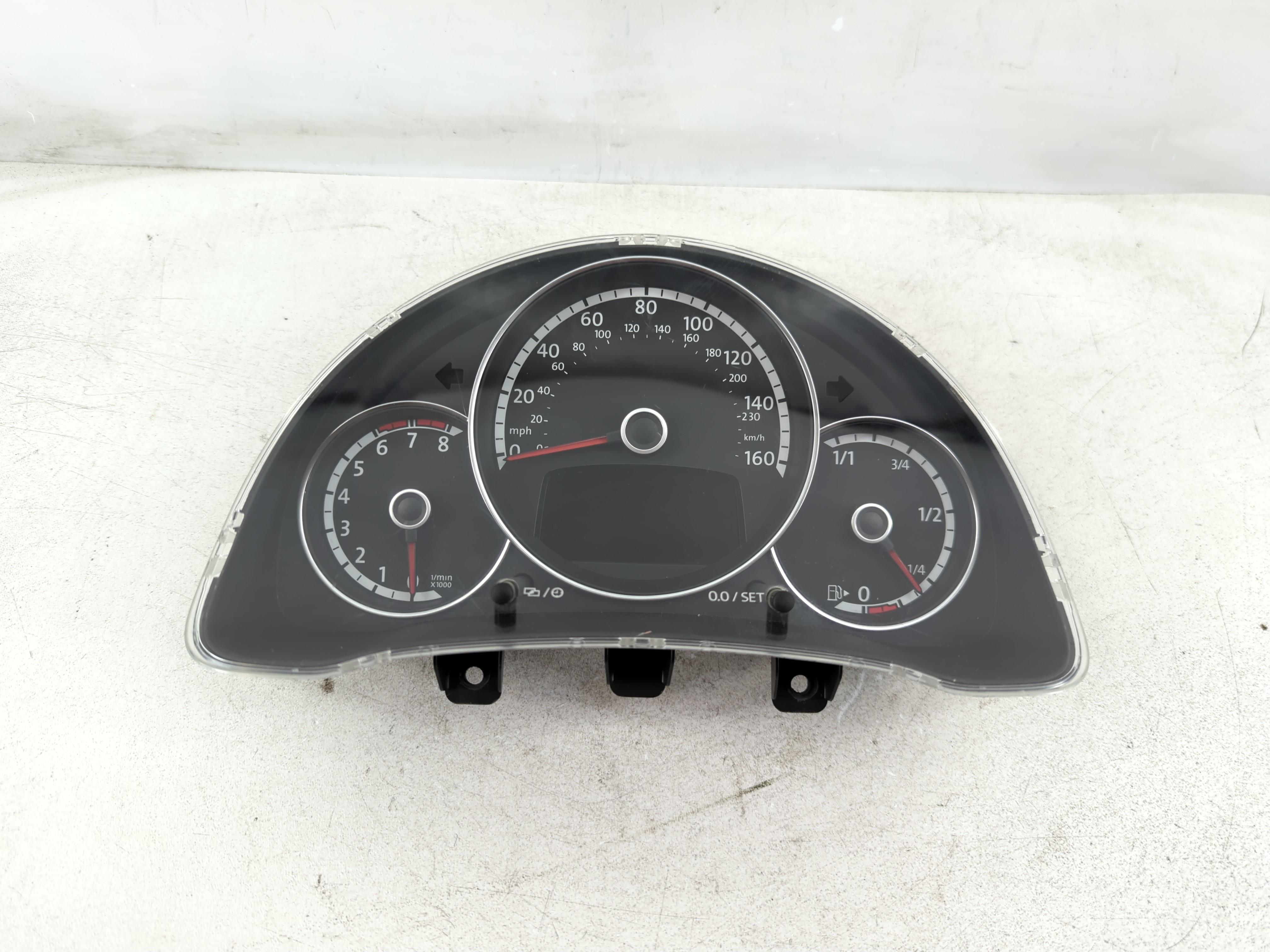 2013-2014 Volkswagen Beetle Speedometer Instrument Cluster Gauges 1085642 - Oemusedautoparts1.com