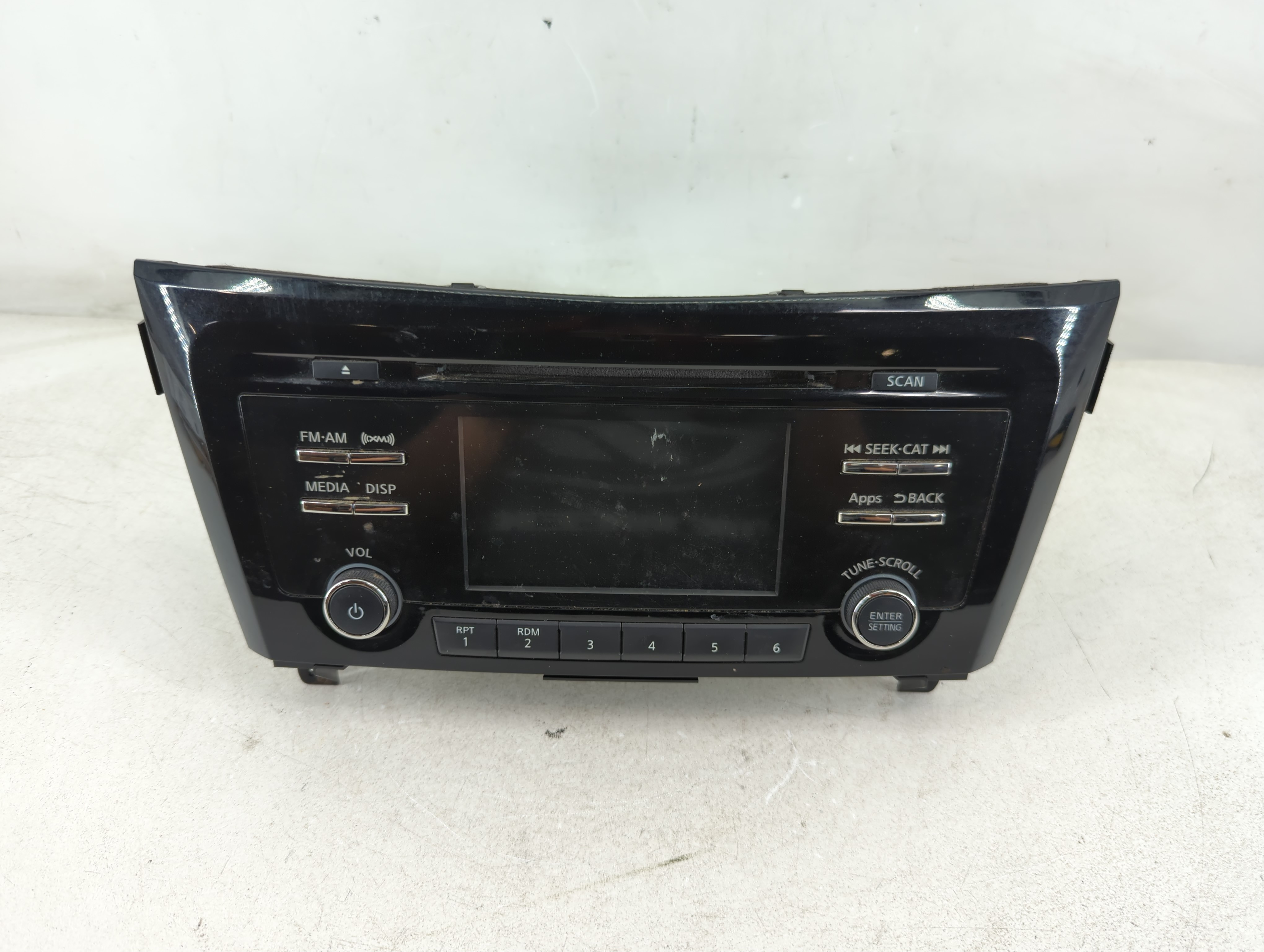 2015-2016 Nissan Rogue Am Fm Cd Player Radio Receiver 1085711 - Oemusedautoparts1.com