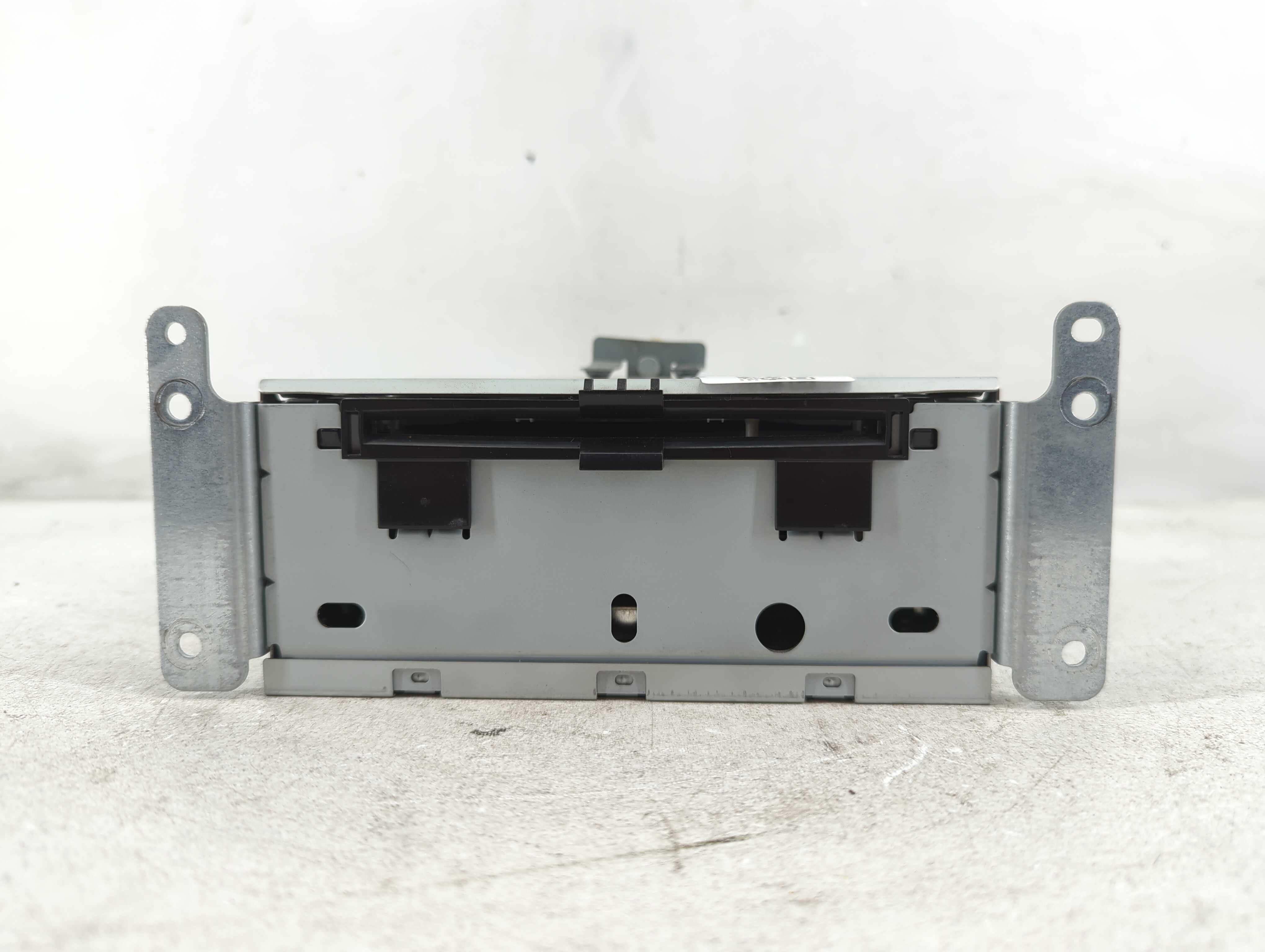 2015-2017 Ford Expedition Am Fm Cd Player Radio Receiver 1085714 - Oemusedautoparts1.com