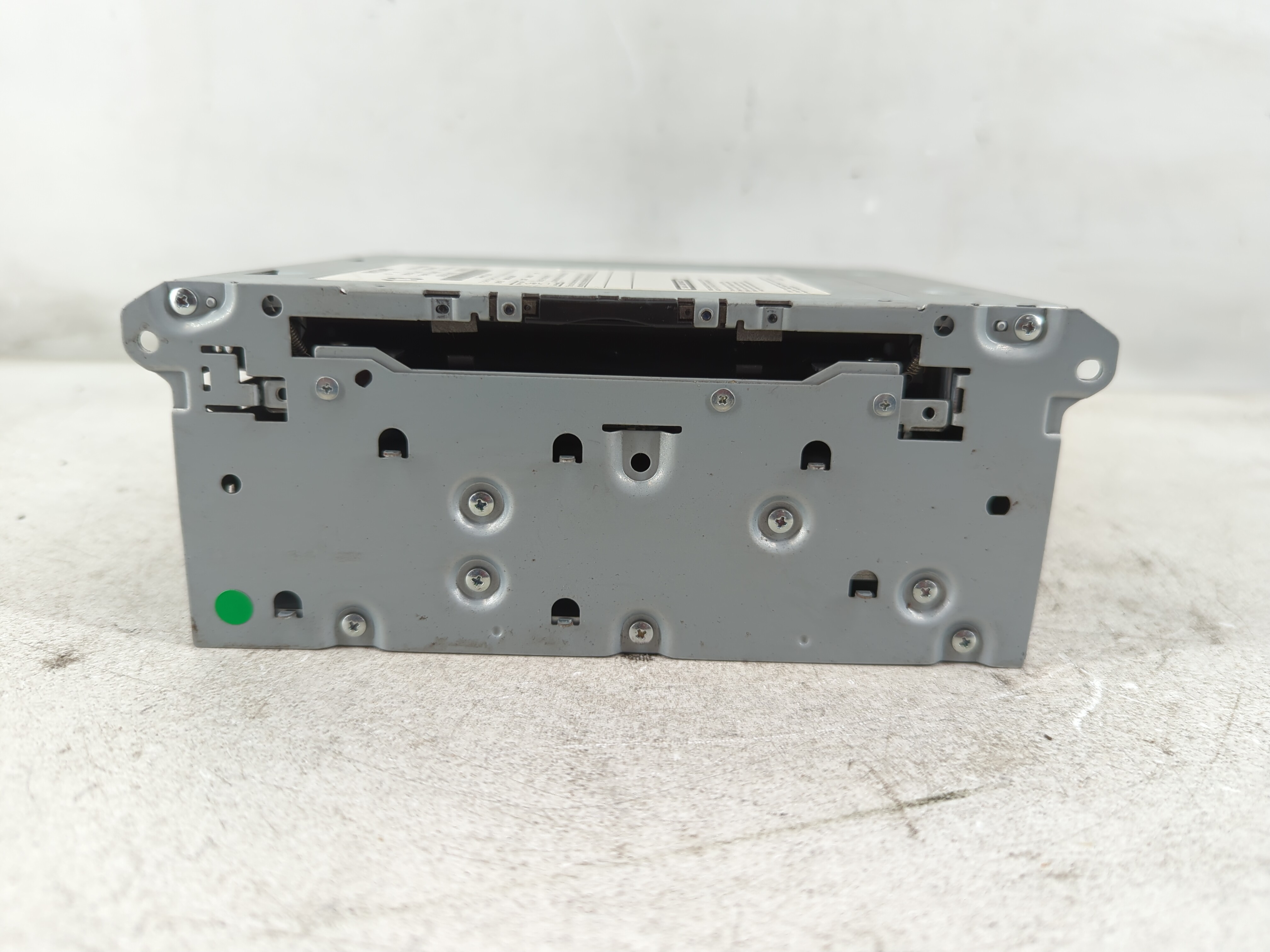 2014-2018 Infiniti Q50 Am Fm Cd Player Radio Receiver 1085715 - Oemusedautoparts1.com
