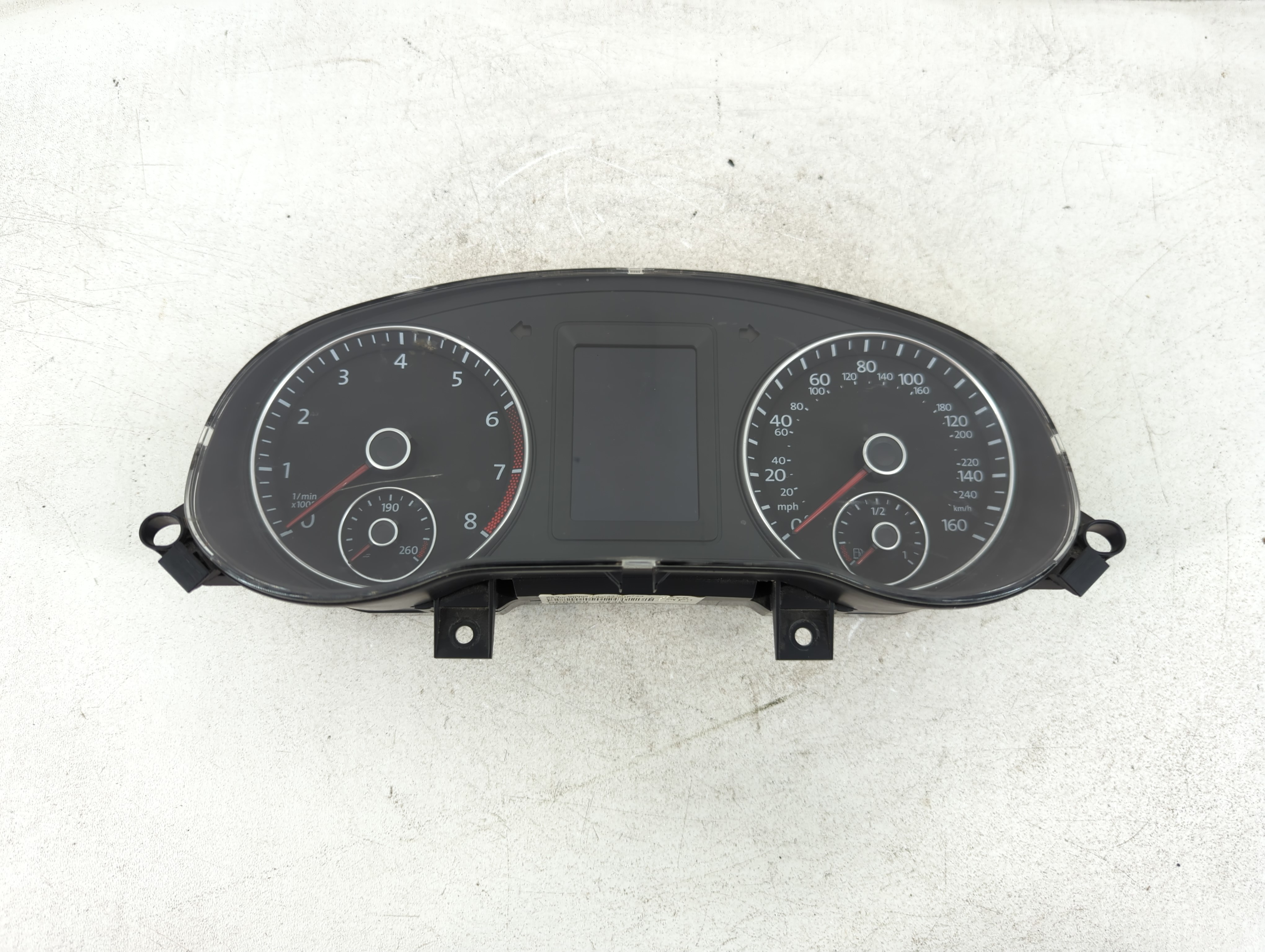 2014-2014 Volkswagen Jetta Speedometer Instrument Cluster Gauges 1085741 - Oemusedautoparts1.com