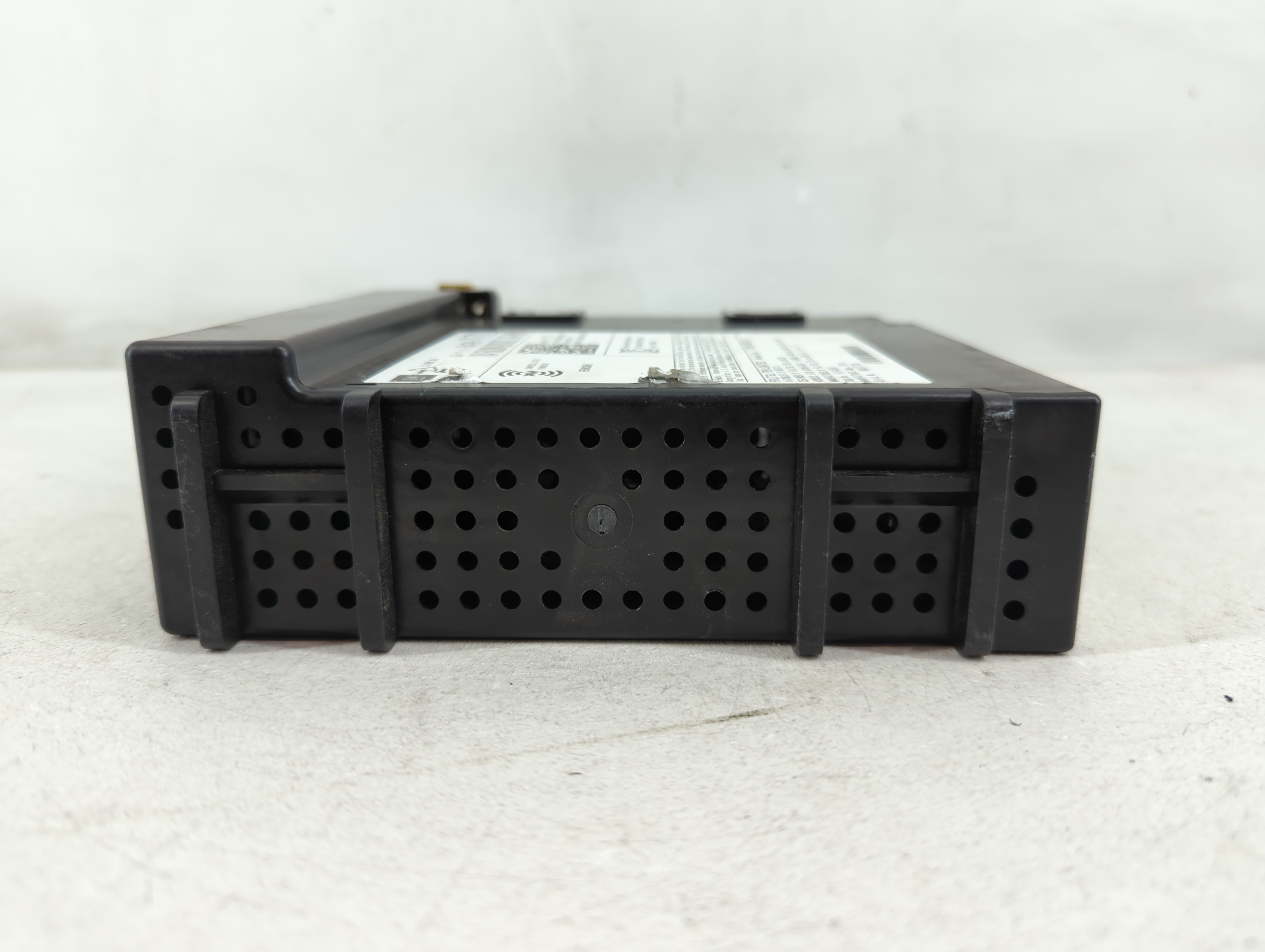 2018-2020 Chevrolet Tahoe Am Fm Cd Player Radio Receiver 1085778 - Oemusedautoparts1.com