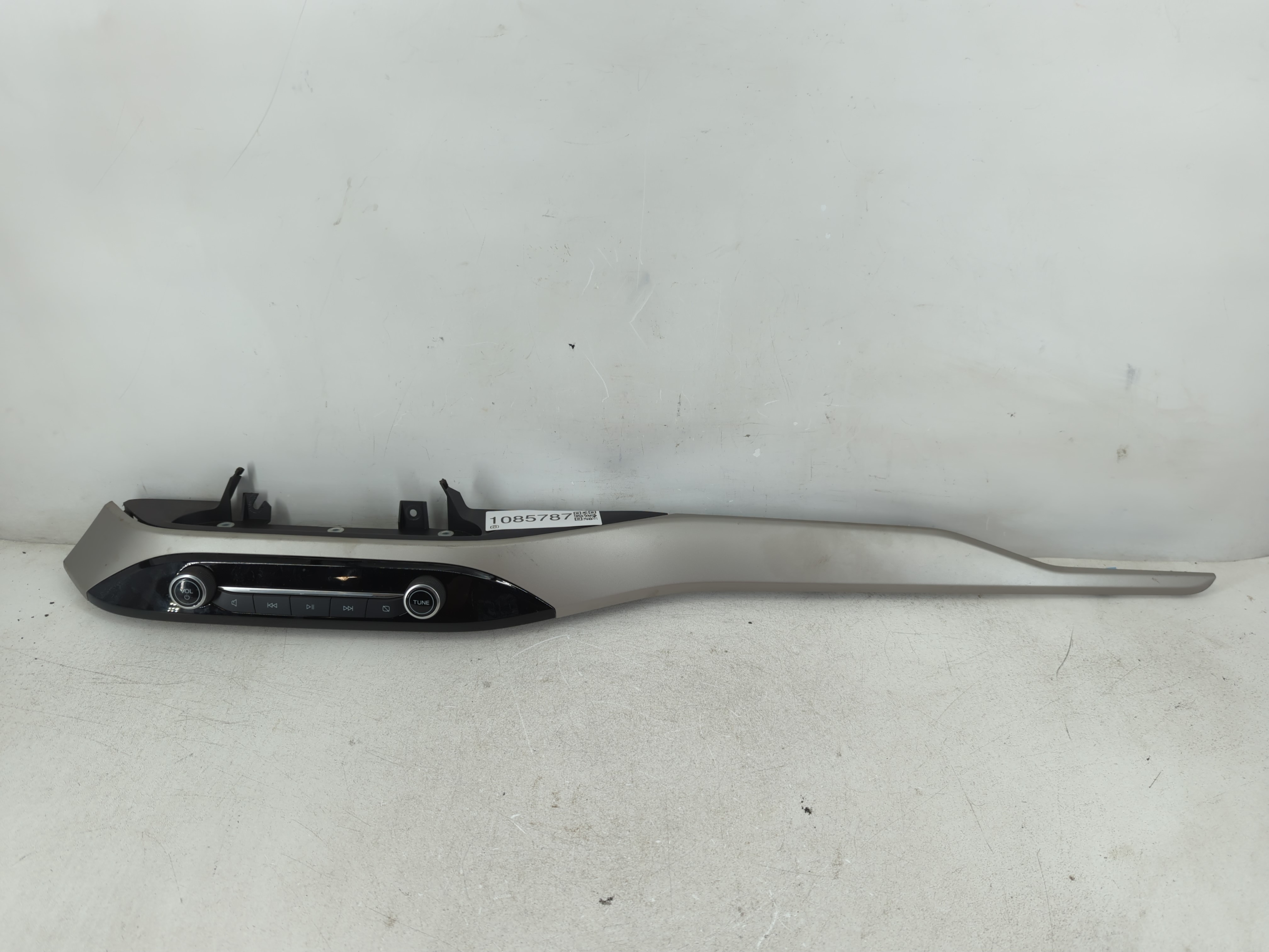 2021-2022 Ford Escape Am Fm Cd Player Radio Receiver 1085787 - Oemusedautoparts1.com