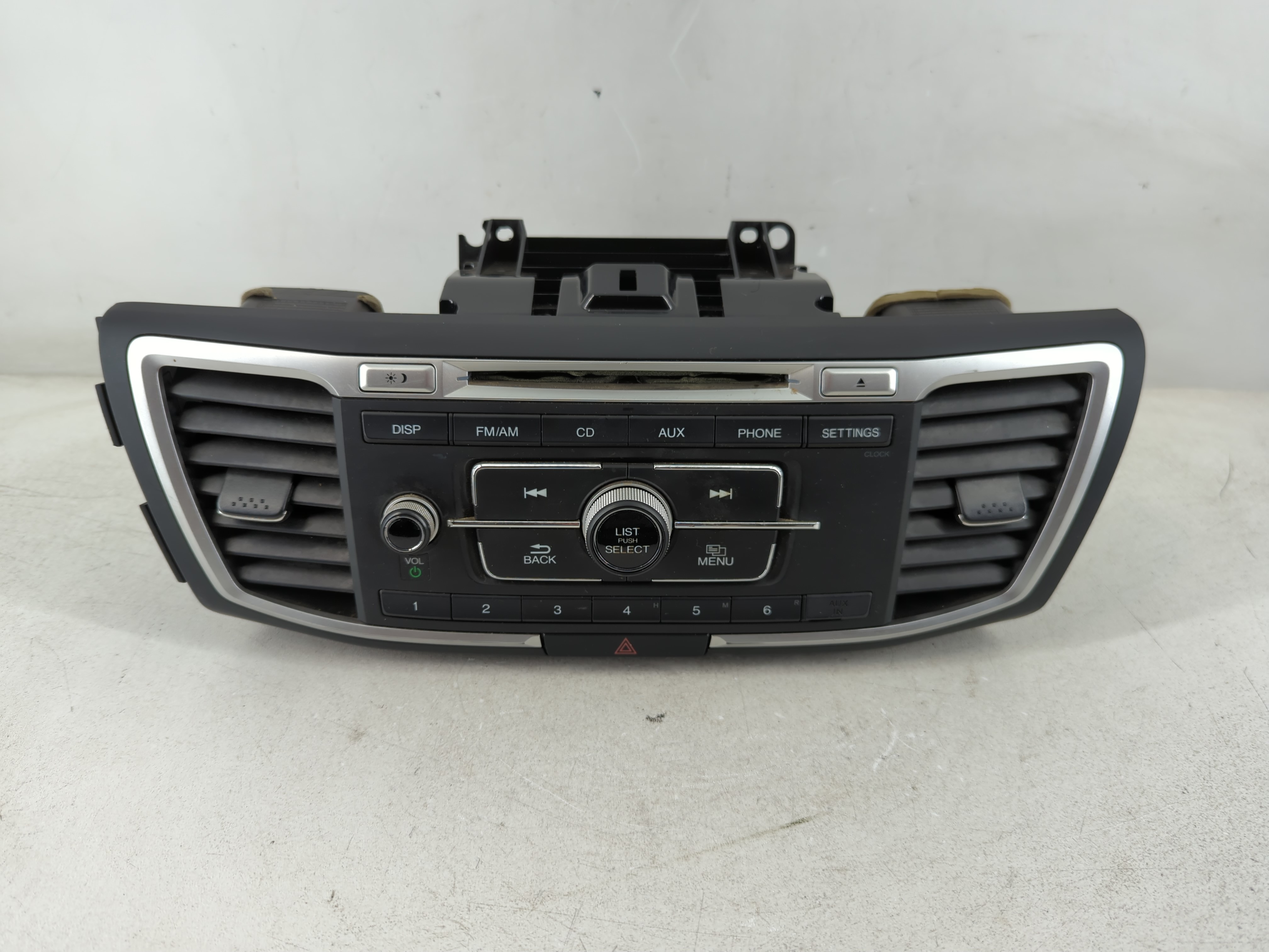 2013-2015 Honda Accord Am Fm Cd Player Radio Receiver 1085791 - Oemusedautoparts1.com