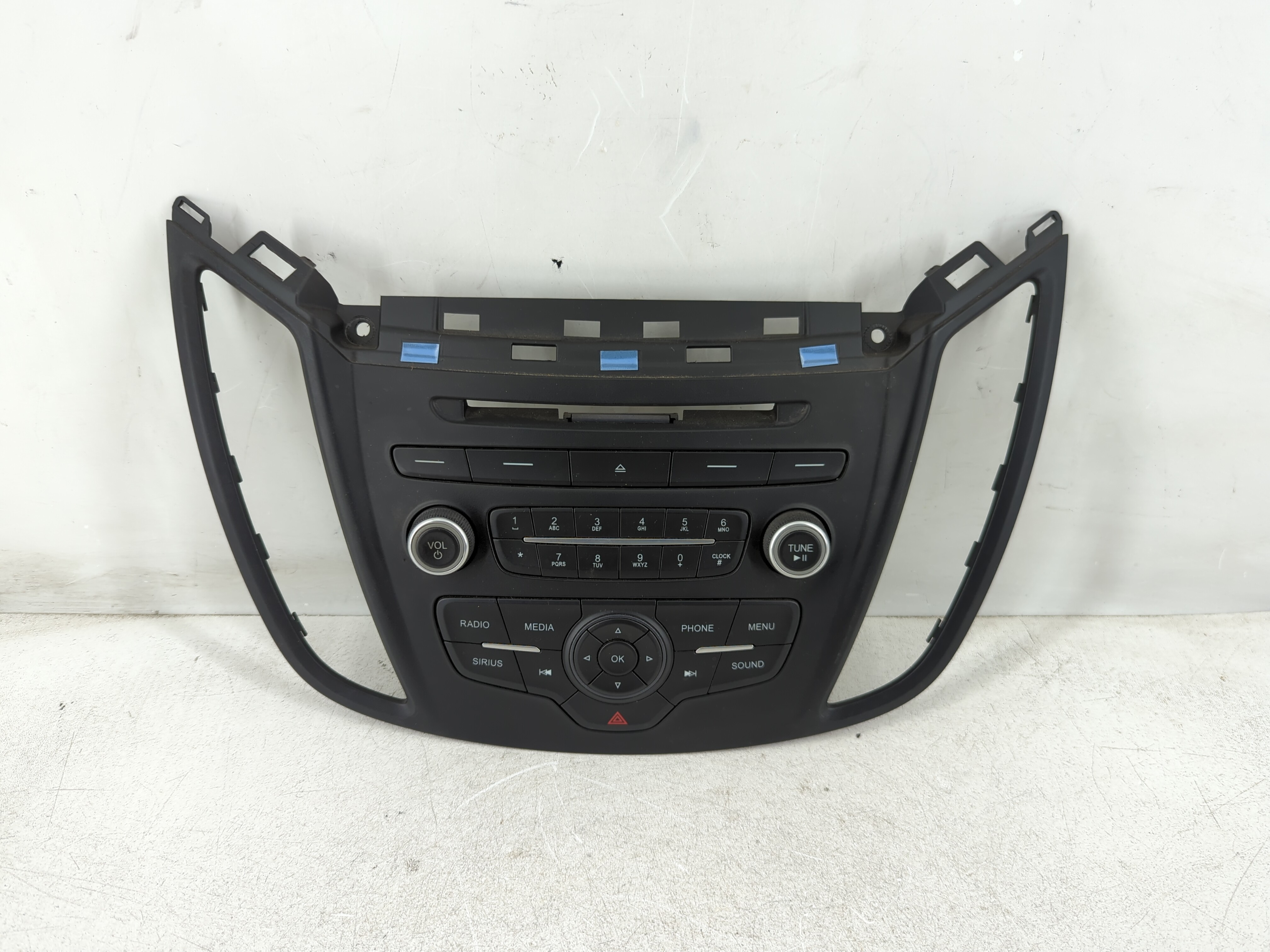 2017-2019 Ford Escape Am Fm Cd Player Radio Receiver 1085794 - Oemusedautoparts1.com