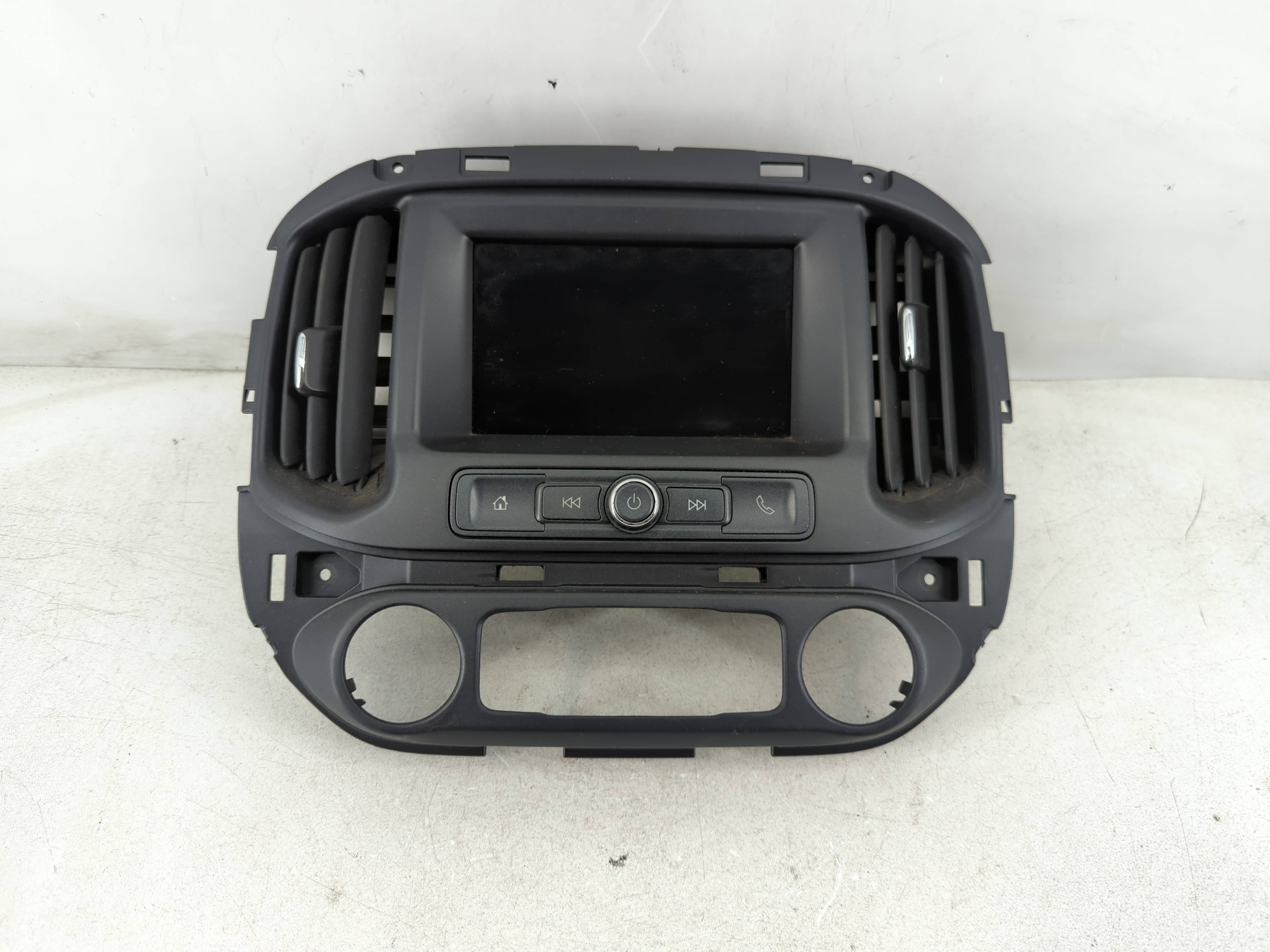 2015-2019 Chevrolet Colorado Am Fm Cd Player Radio Receiver 1085796 - Oemusedautoparts1.com