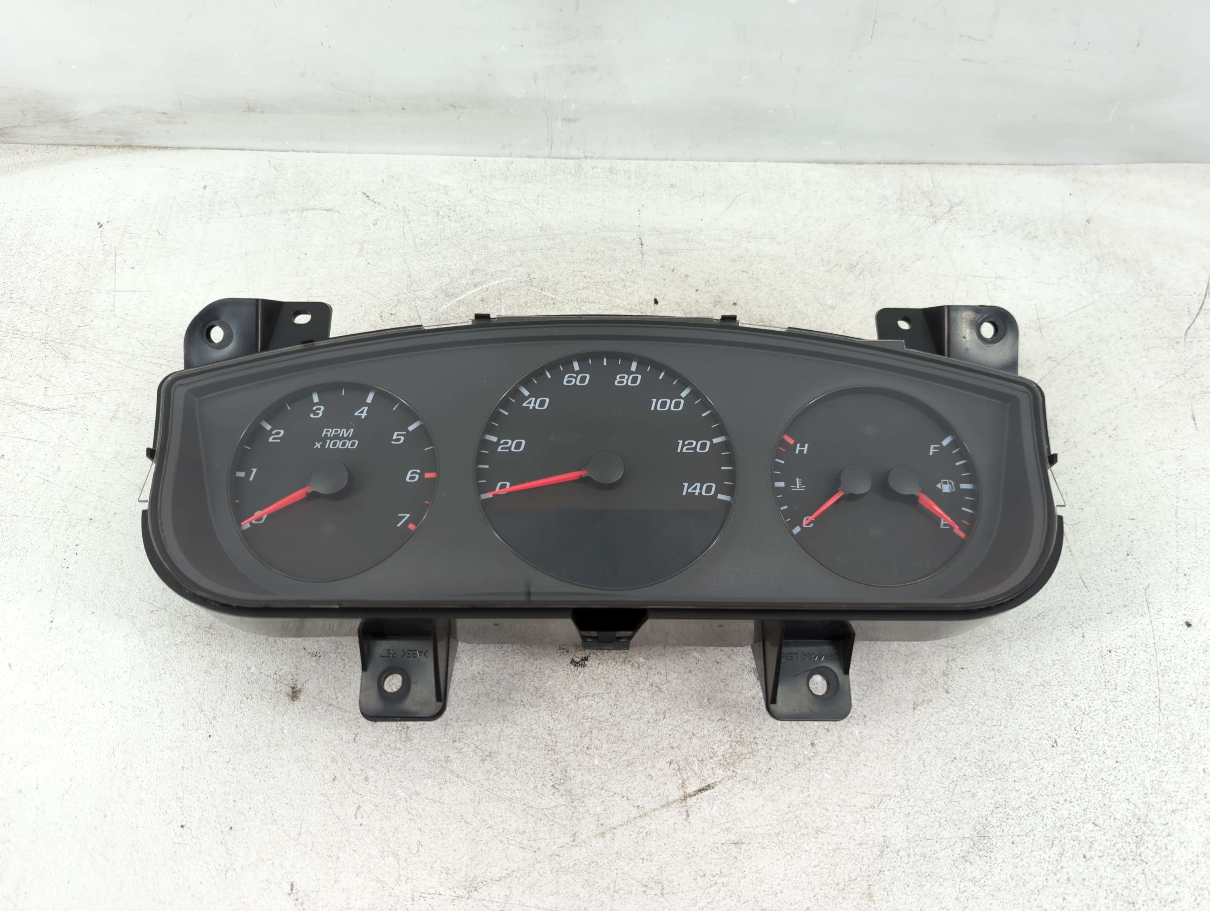 2006-2006 Chevrolet Impala Speedometer Instrument Cluster Gauges 1085800 - Oemusedautoparts1.com