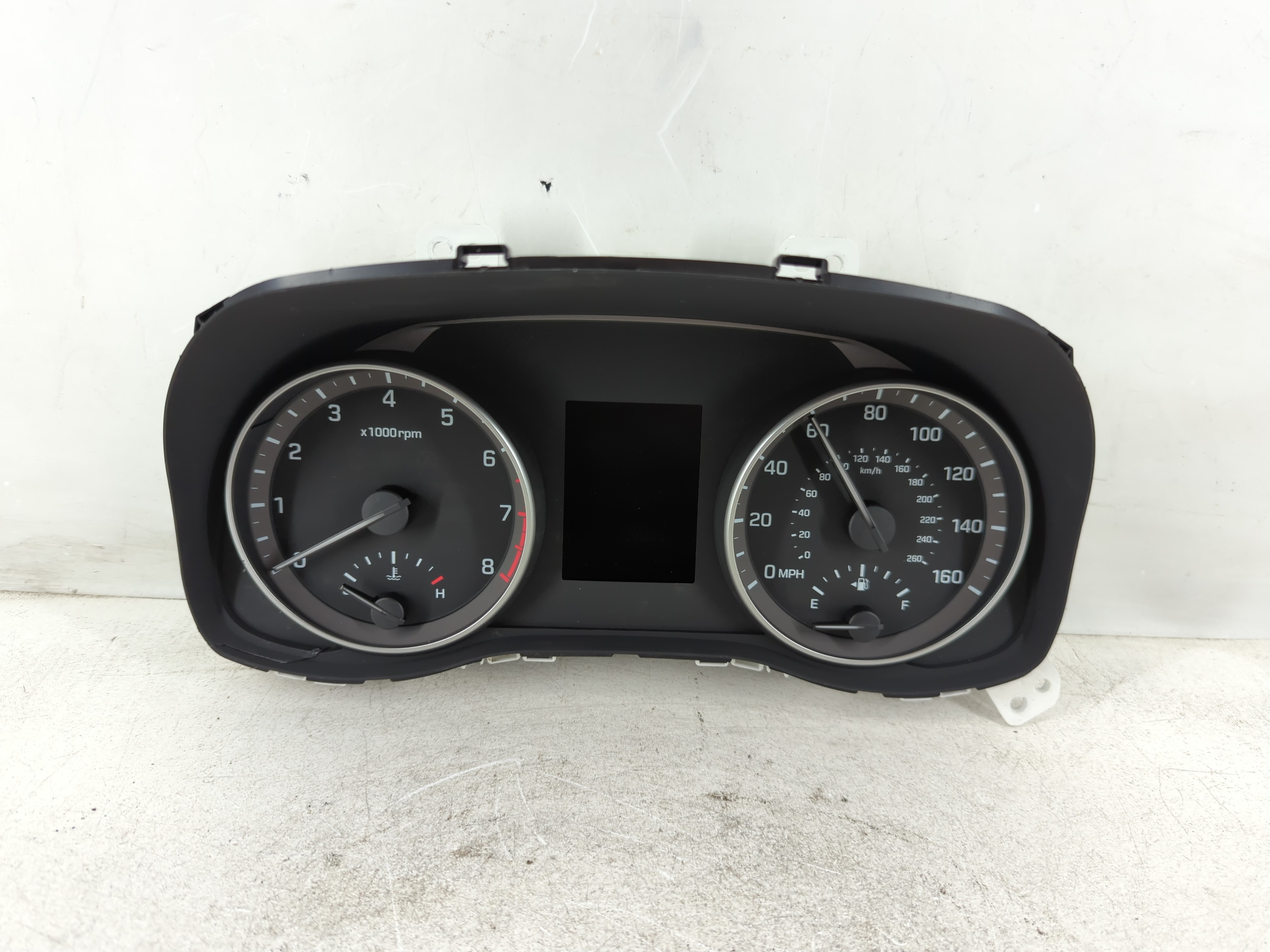 Picture of 2017-2018 Hyundai Elantra Speedometer Instrument Cluster Gauges 1085813