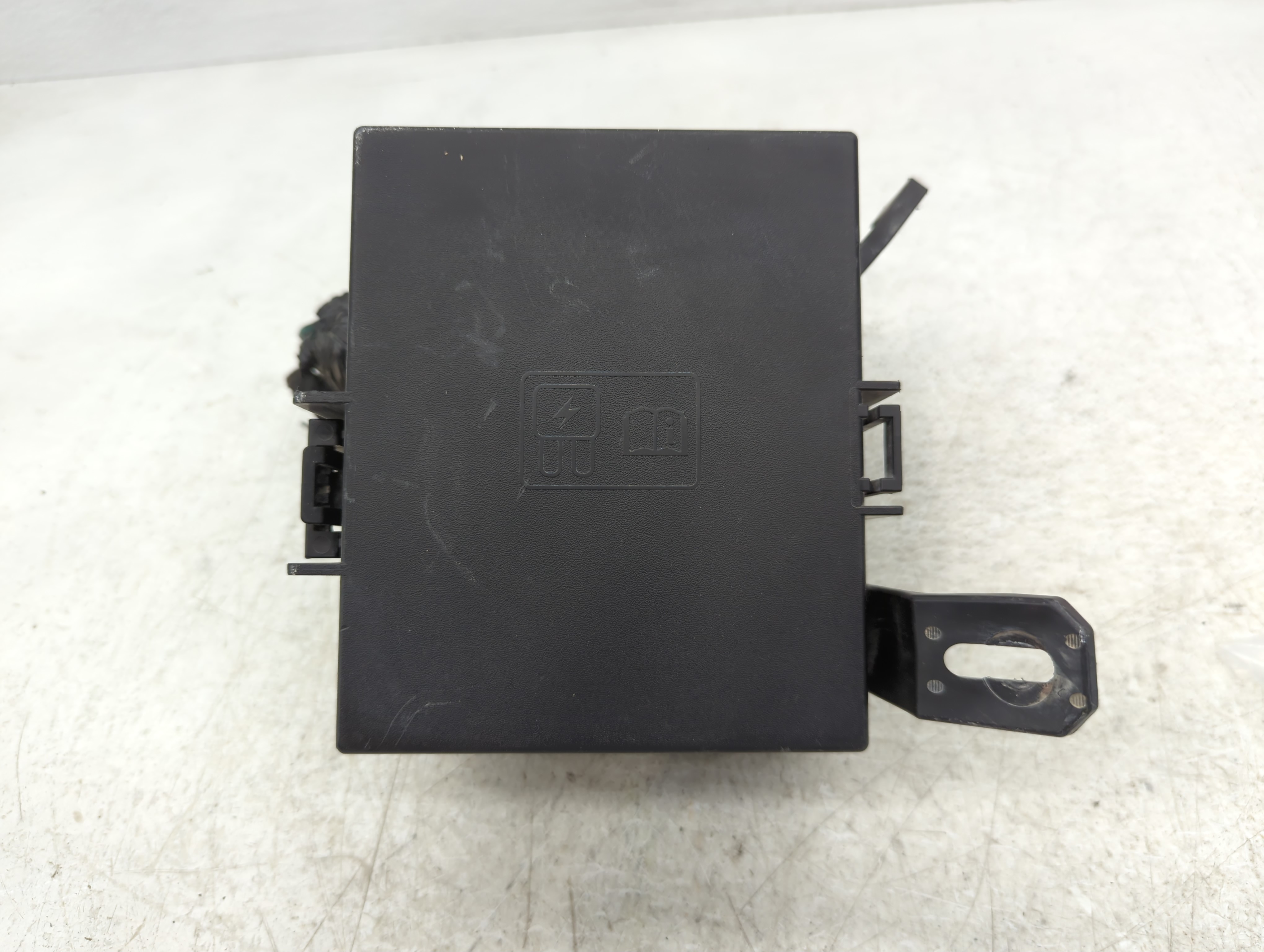 2014-2019 Ford Fiesta Fusebox Fuse Box Relay Module 6001389001 1085831 - Oemusedautoparts1.com