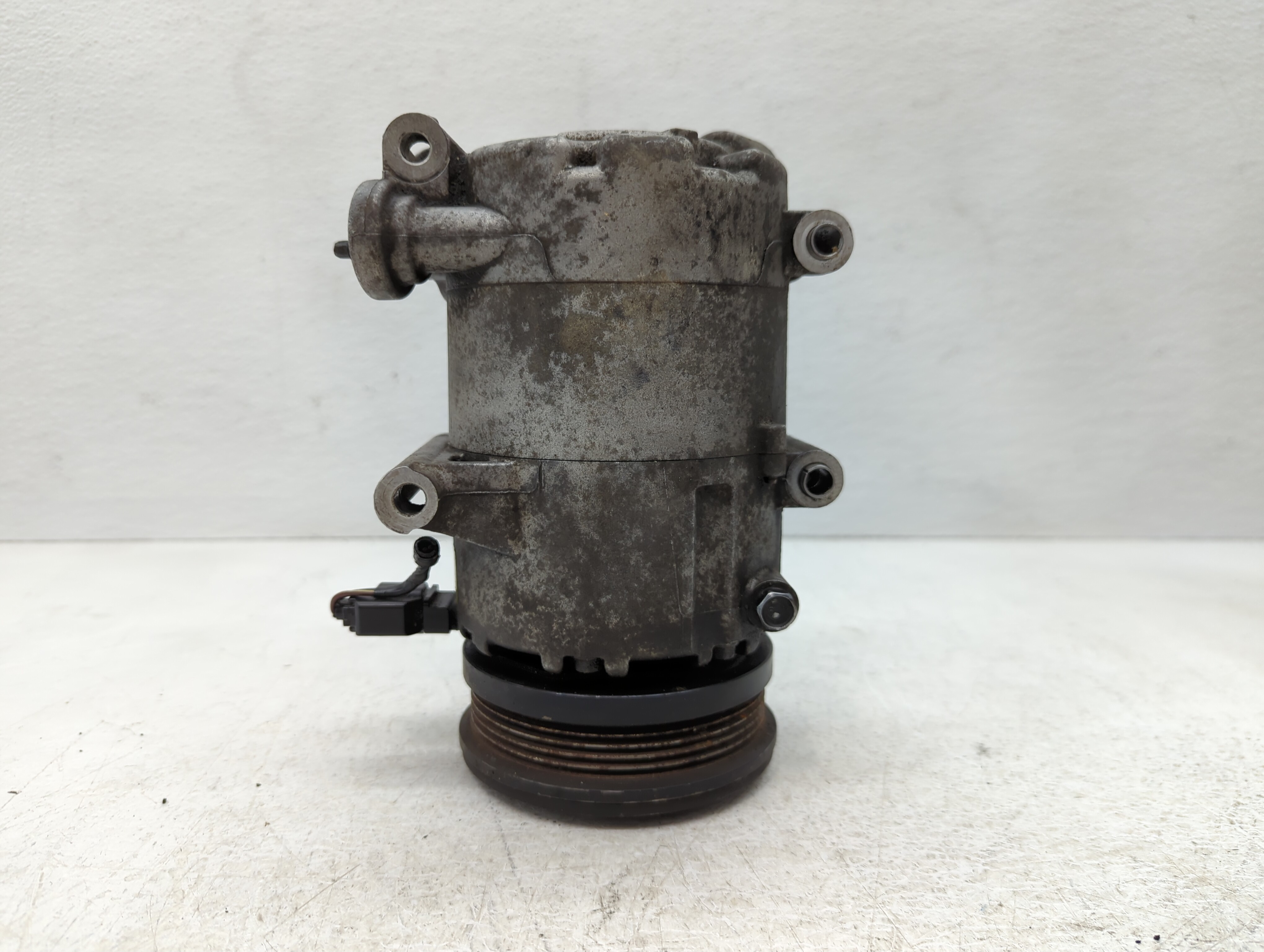 Picture of 2012-2013 Ford Focus Air Conditioning A/c Ac Compressor Oem 1085836