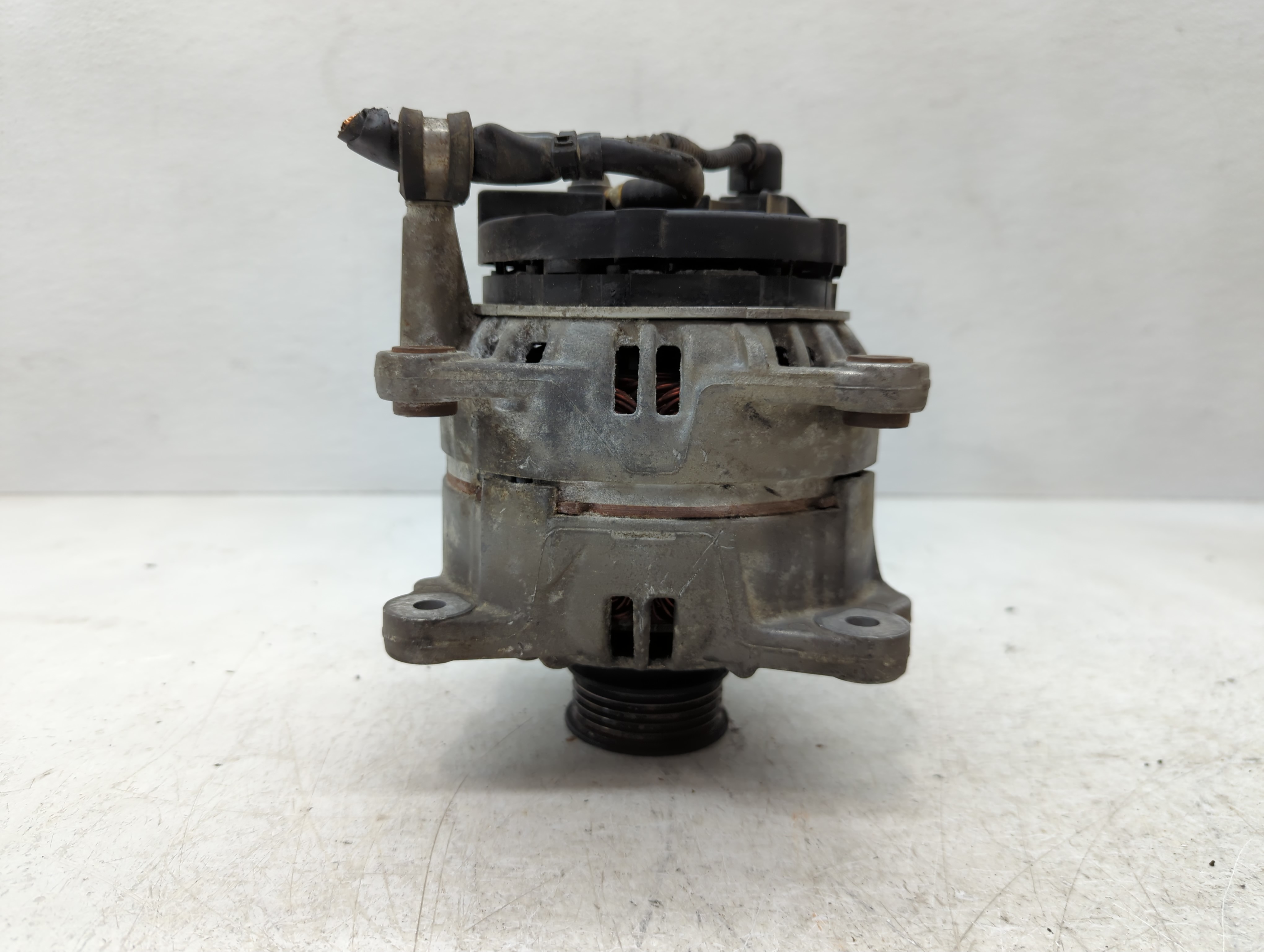 2006 Volkswagen Beetle Alternator Generator Charging Assembly Engine Oem 1085839 - Oemusedautoparts1.com
