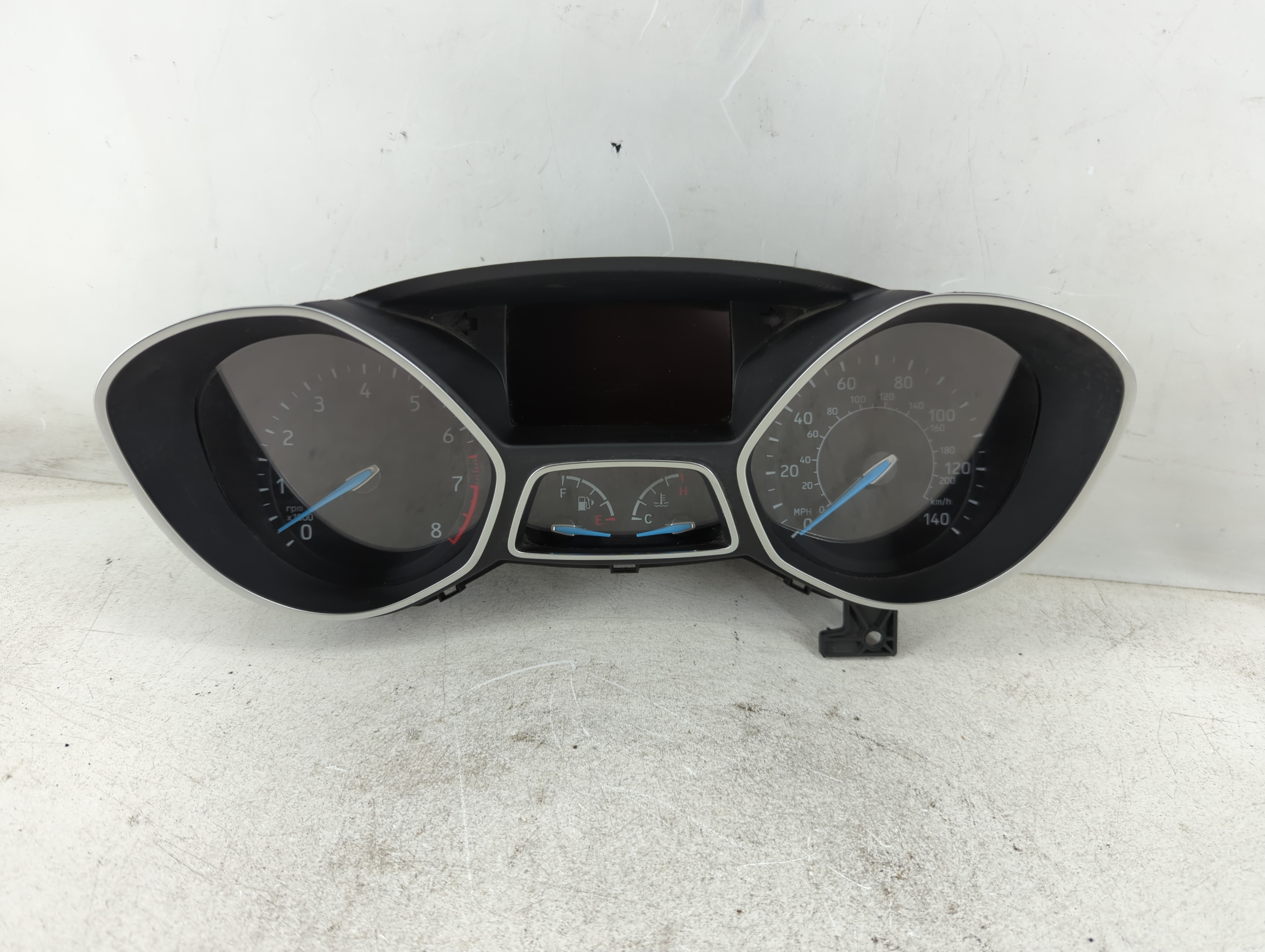 2015-2015 Ford Focus Speedometer Instrument Cluster Gauges 1085901 - Oemusedautoparts1.com