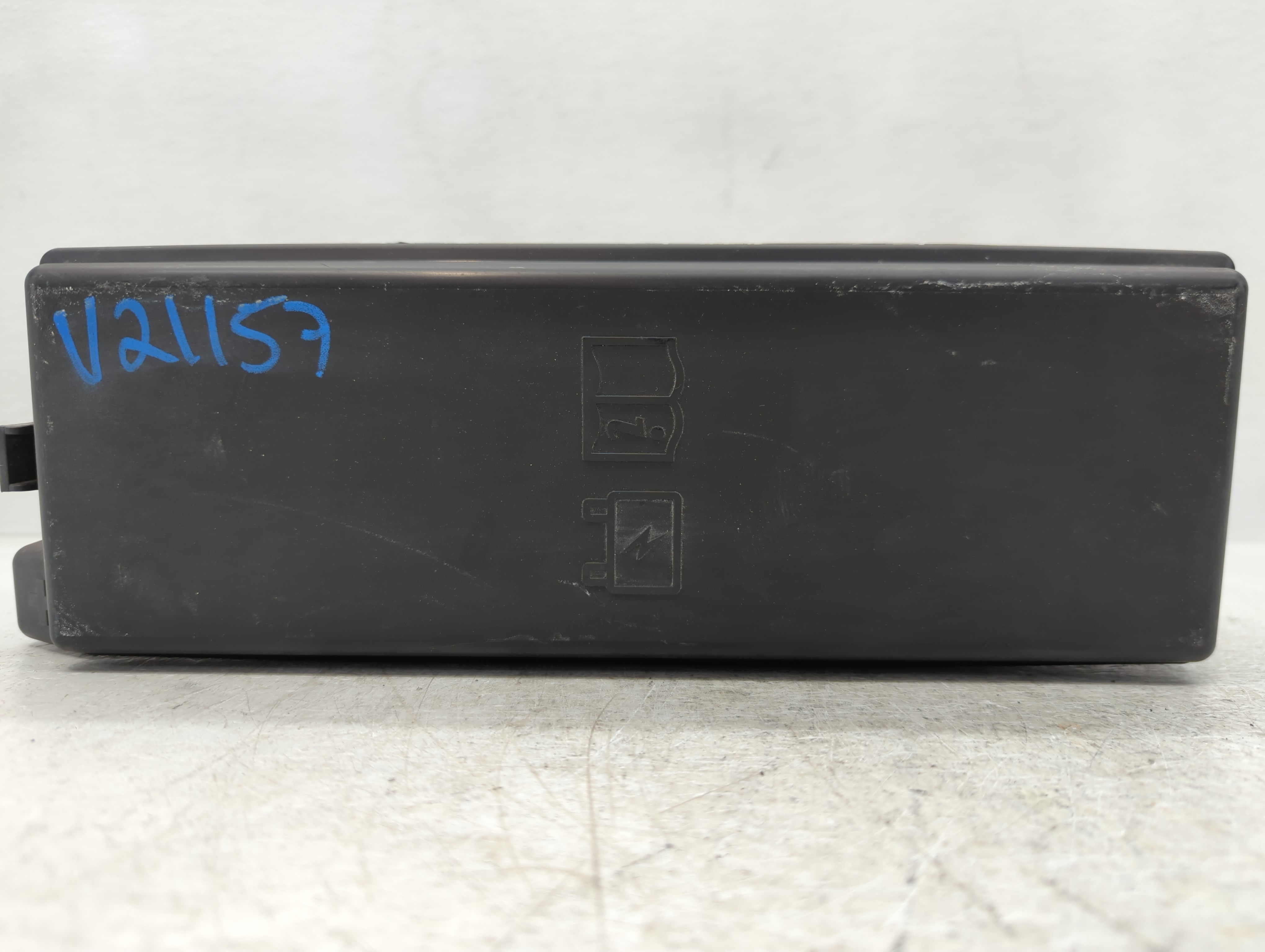 2015 Land Rover Range Rover Sport Fusebox Fuse Box Relay Module 1085919 - Oemusedautoparts1.com